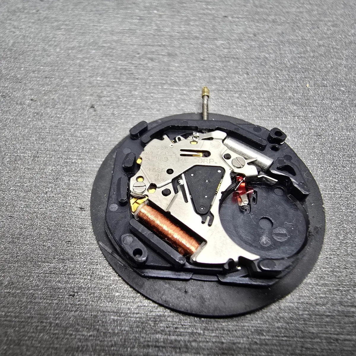 Seiko 7N29A Quartz Movement Date Two Hand Parts Vintage3