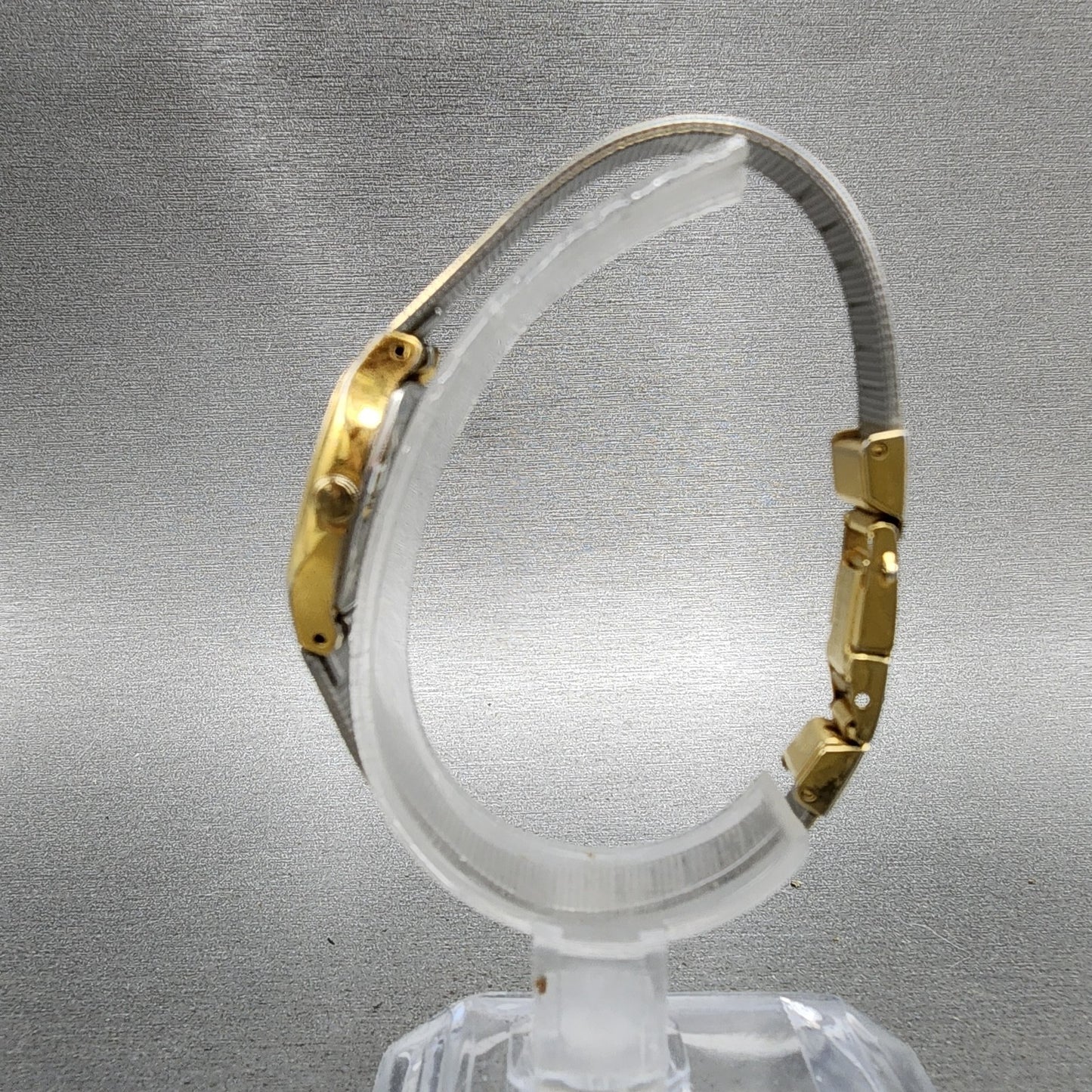 Citizen CQ Watch Women 17mm Champagne Dial Gold Tone 3220S02147 New Battery6