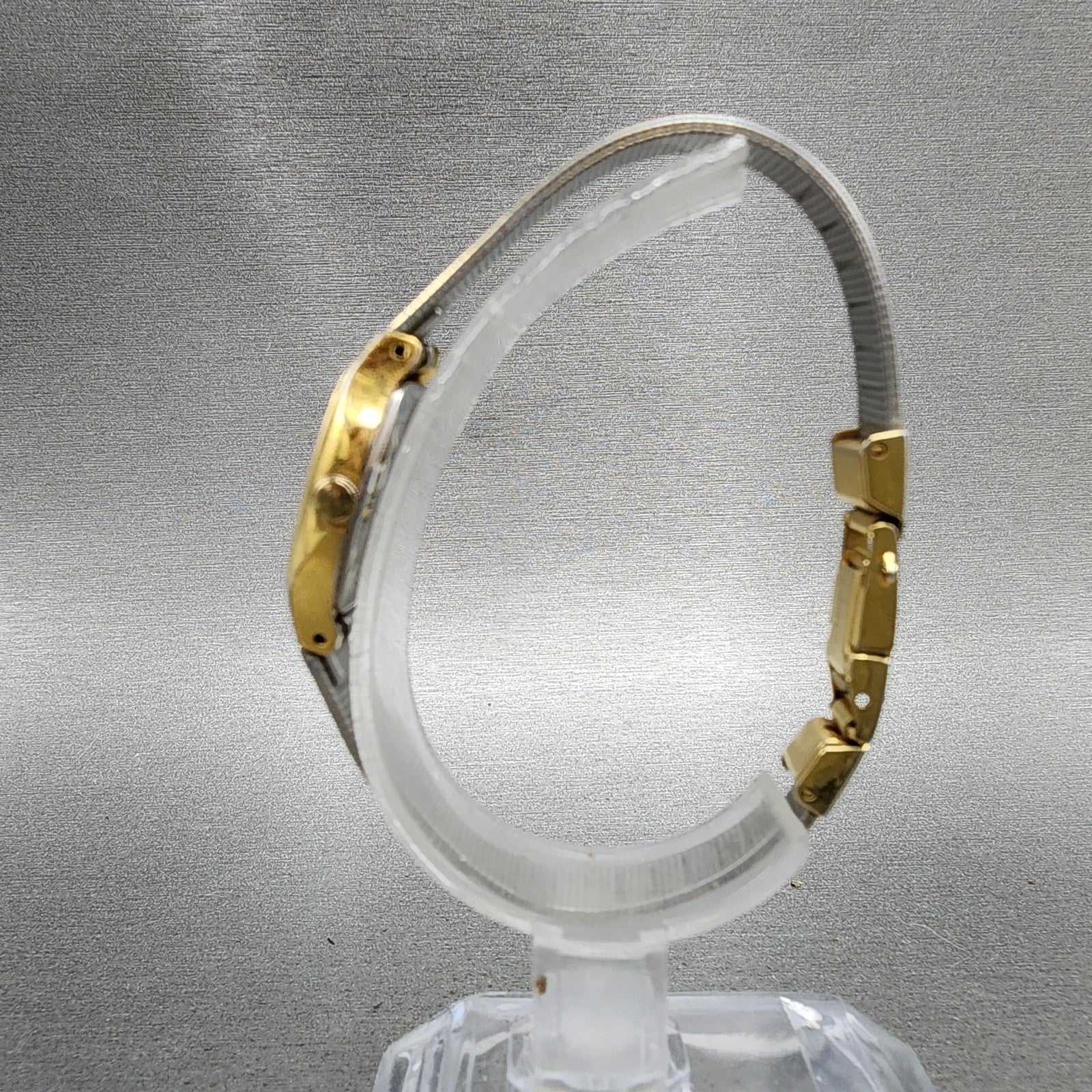 Citizen CQ Watch Women 17mm Champagne Dial Gold Tone 3220S02147 New Battery6