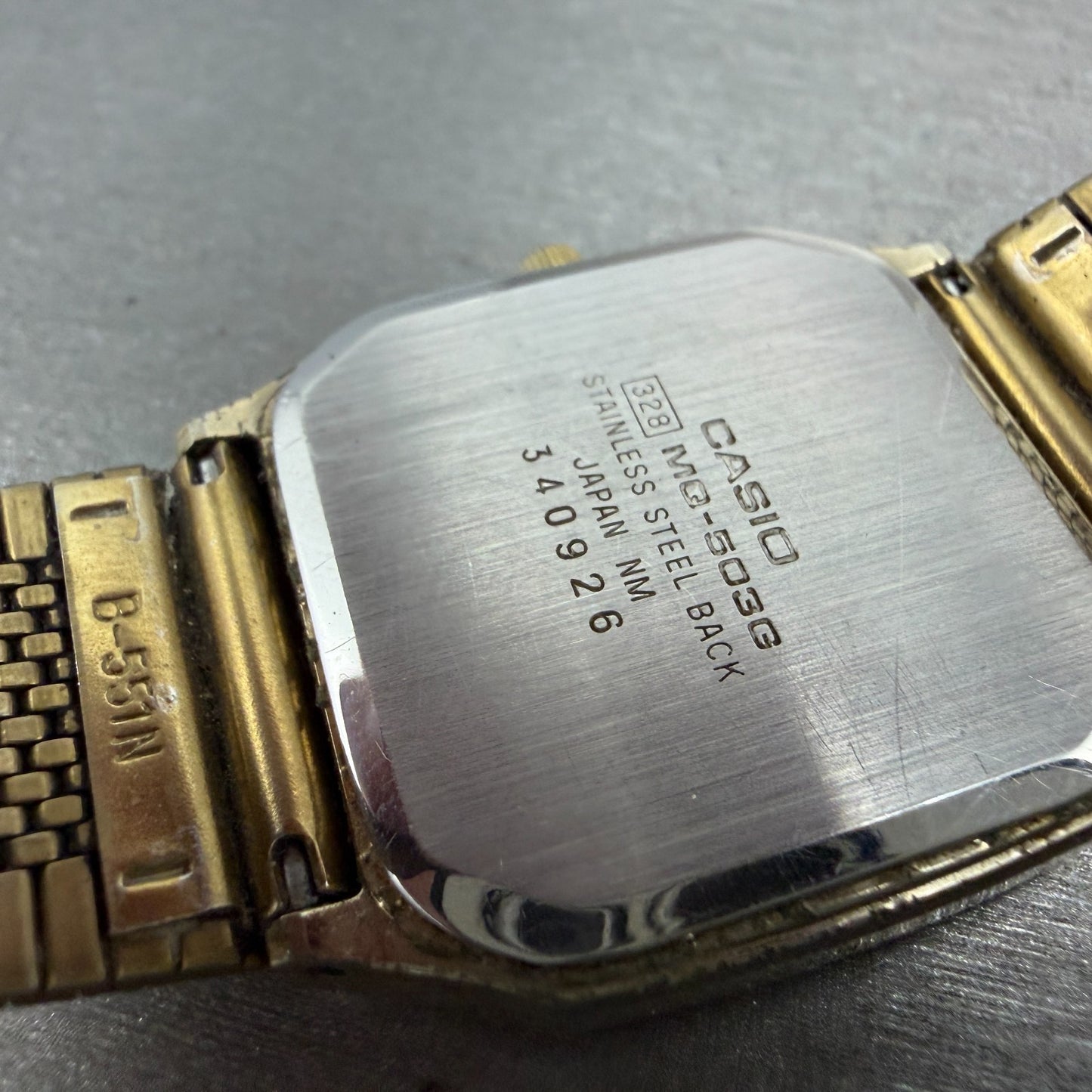 Casio MQ-503G Watch Men 31mm Champagne Dial Gold Tone Rectangle Daydate New Batt9