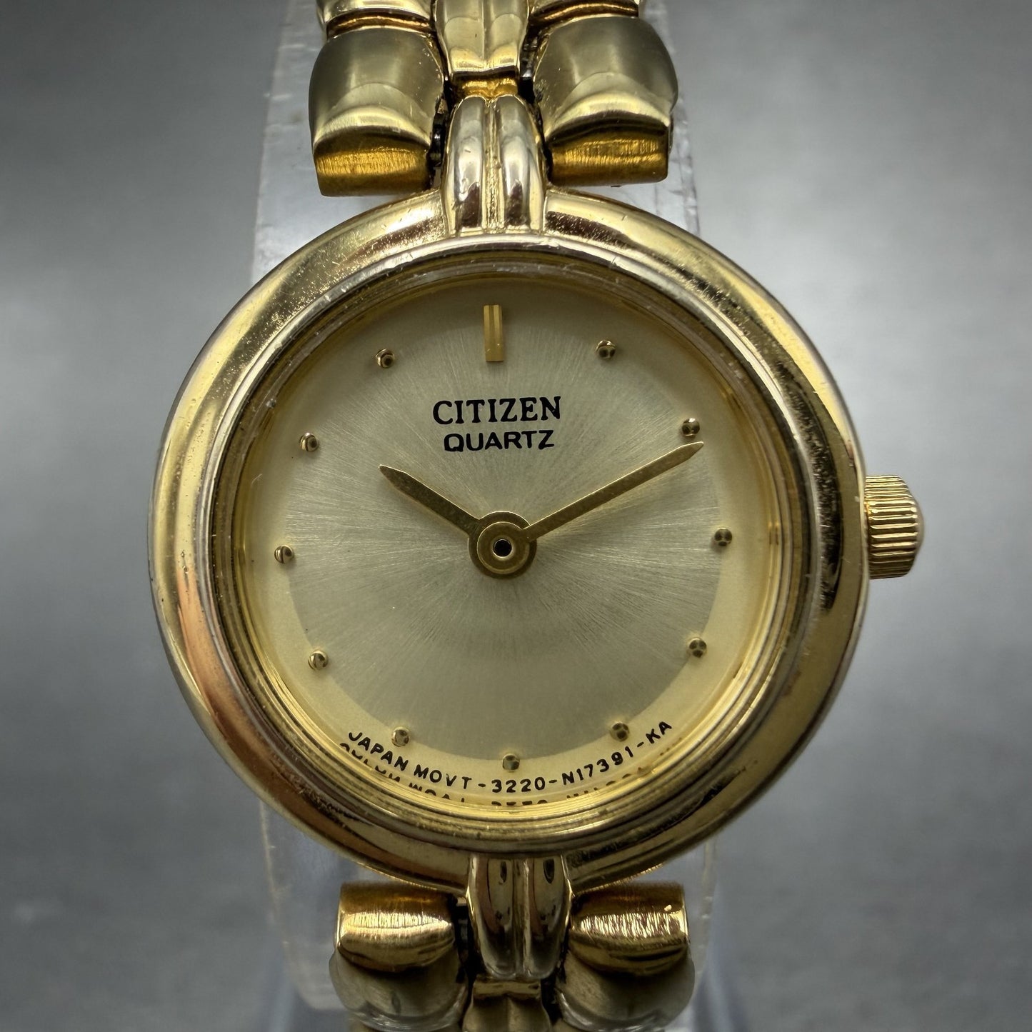 Citizen CQ Watch Women 20mm Champagne Dial Gold Tone Round 3220-S38192 New Batt1
