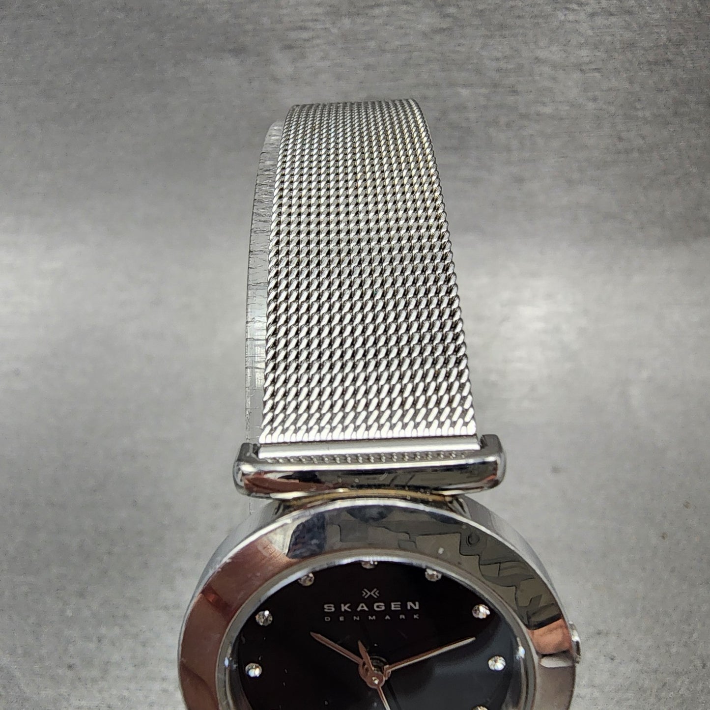 Skagen Watch Women 26mm Black Dial Silver Tone Round 107SSSBD New Battery4