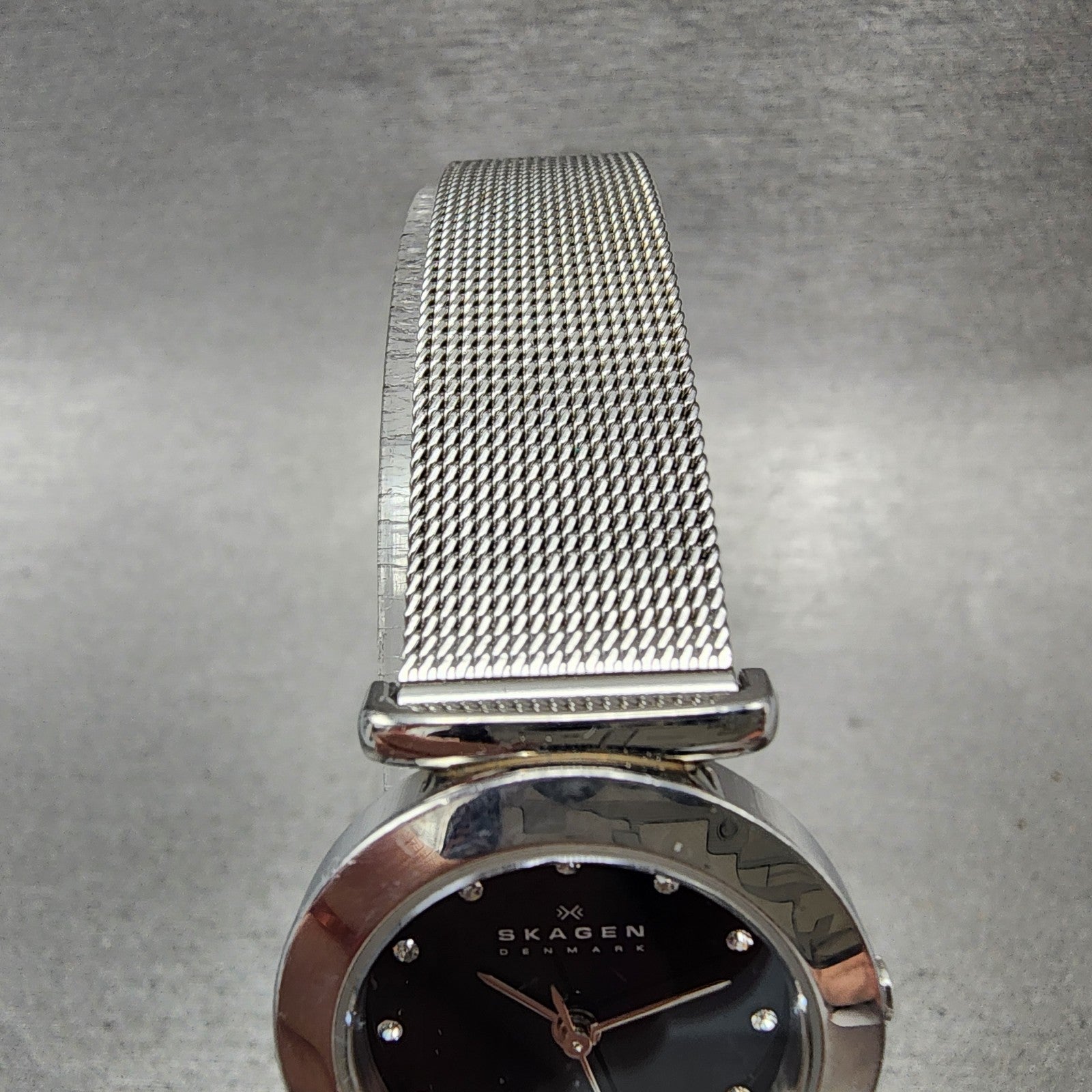 Skagen Watch Women 26mm Black Dial Silver Tone Round 107SSSBD New Battery4