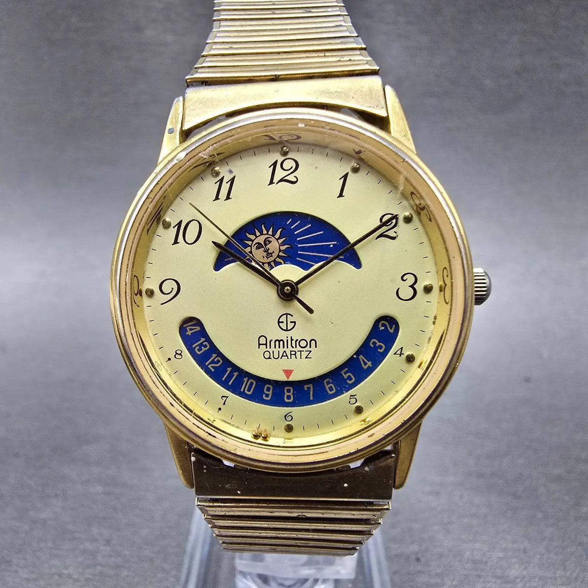 Armitron Day Night Watch Men 32mm Gold Dial Gold Tone Date Round READ!! New Batt0