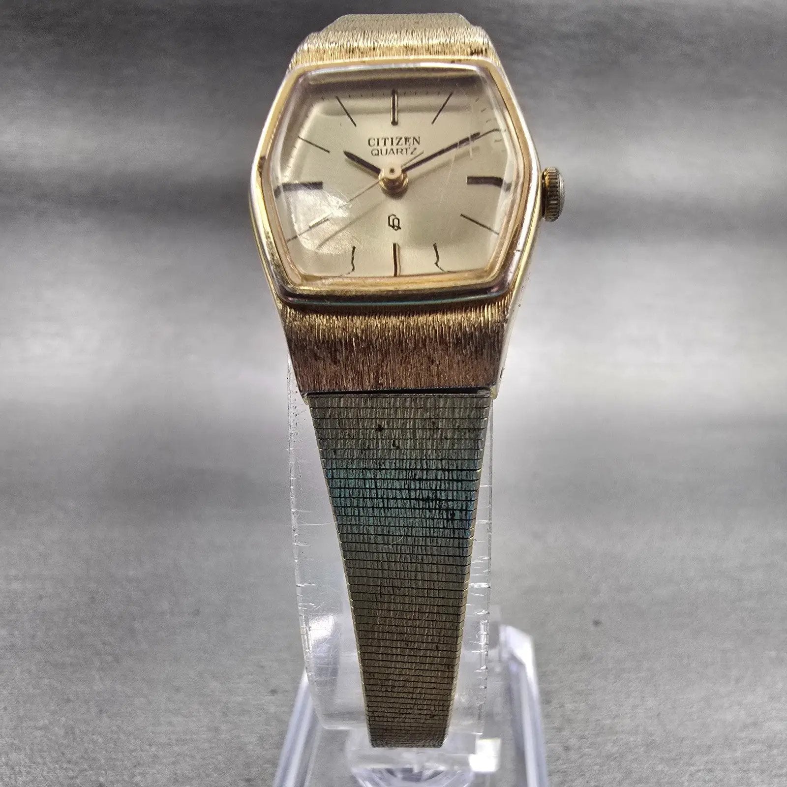 Citizen CQ Watch Women 19mm Gold Dial Gold Tone Hexagon 2030-201710 New Battery5
