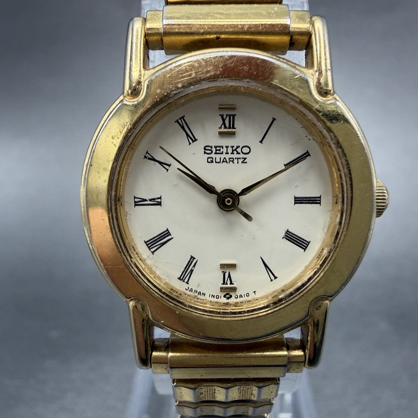 Seiko Watch Women 22mm White Dial Gold Tone Round 1N01-0A19 New Battery1