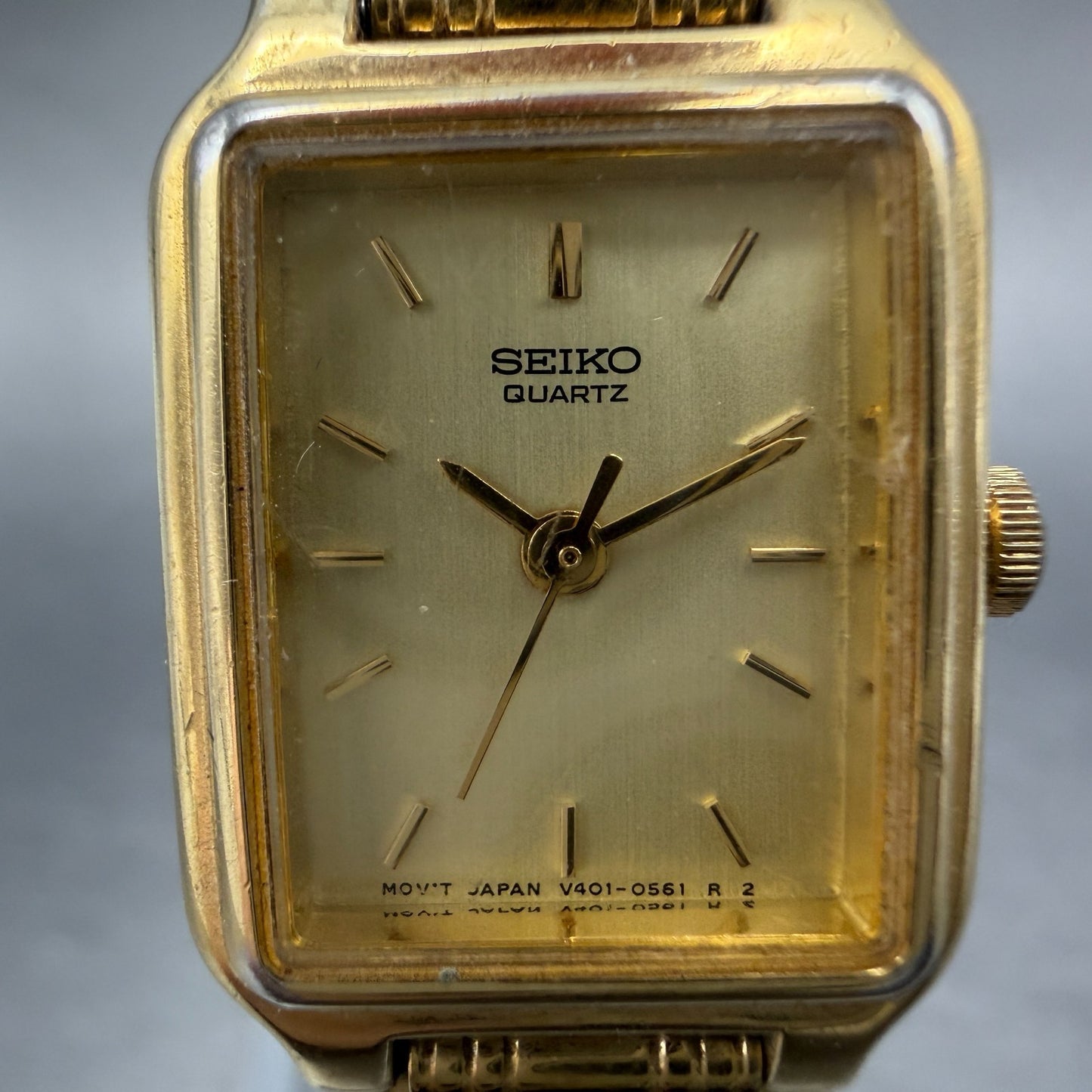 Seiko Tank Watch Women 18mm Champagne Dial Gold Tone Rectangle V401-5129 NewBat61