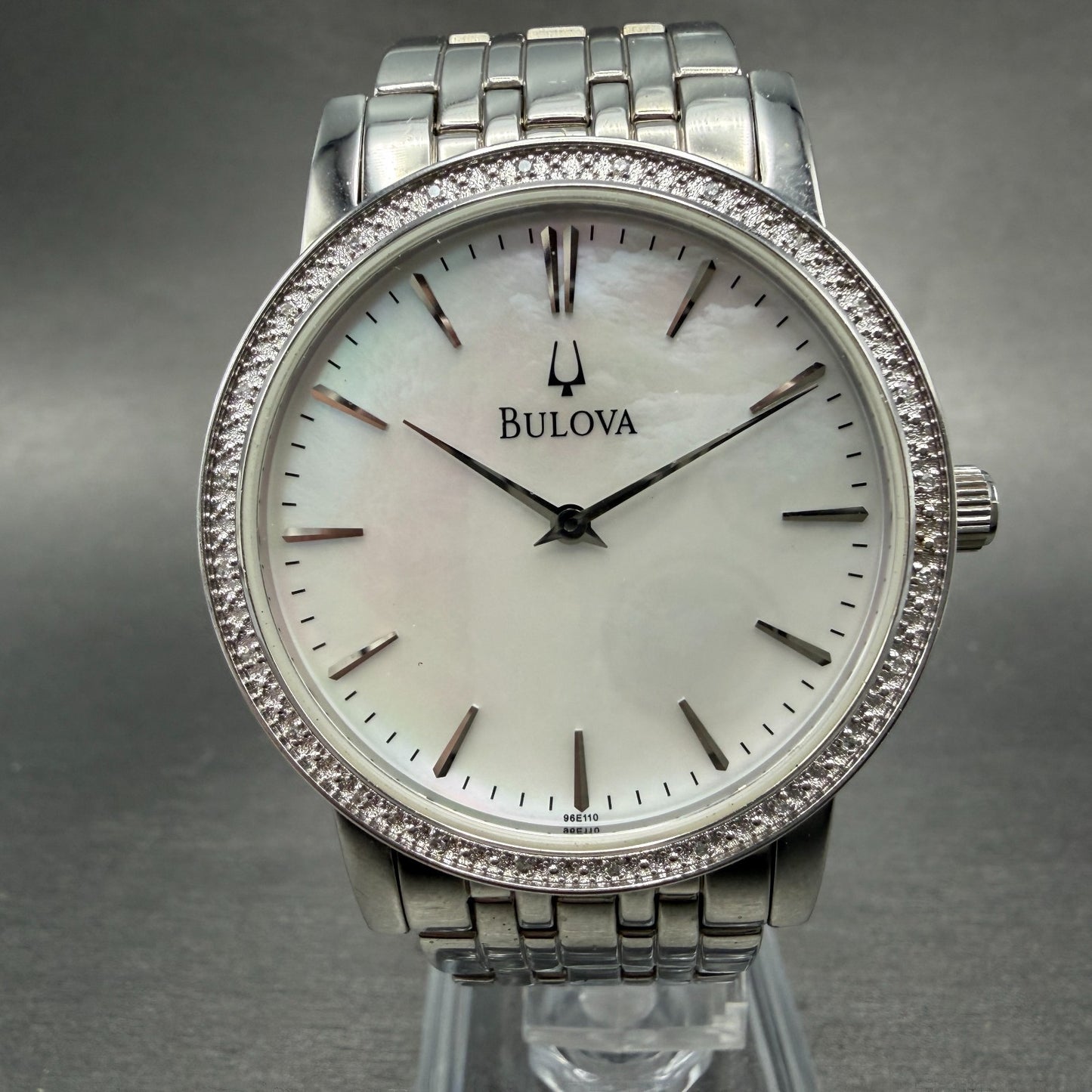 Bulova Watch Men 38mm MOP Dial Silver Tone Diamond Round 96E110 New Battery0
