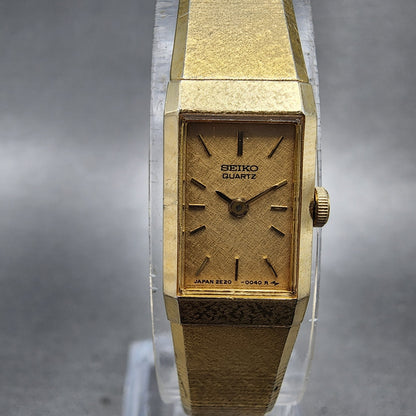 Seiko Tank Watch Women 12mm Champagne Dial Gold Tone 2e206259 New Battery1