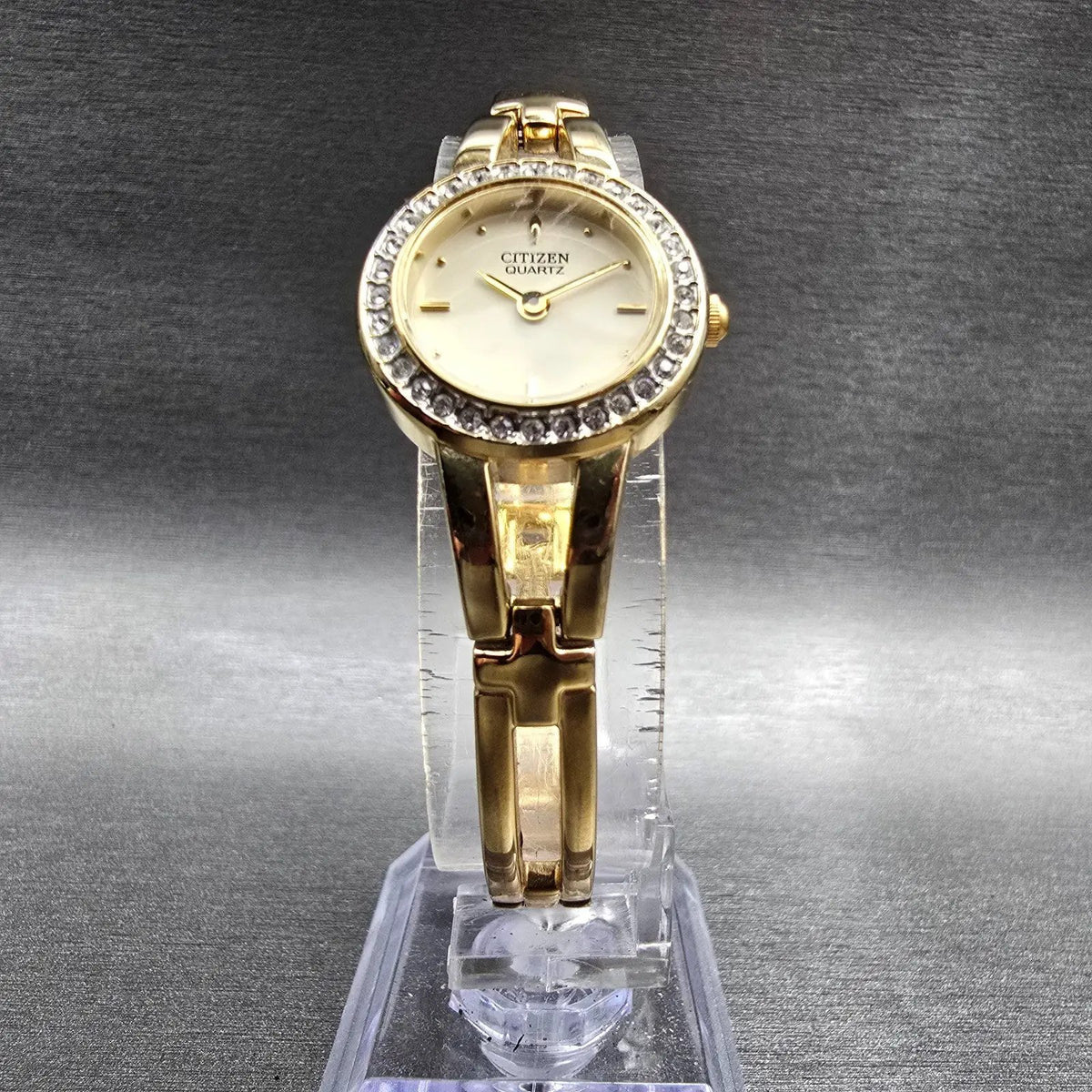 Citizen Watch Women 20mm Cream Dial Gold Tone Crystals 5920-S004705 New Battery5