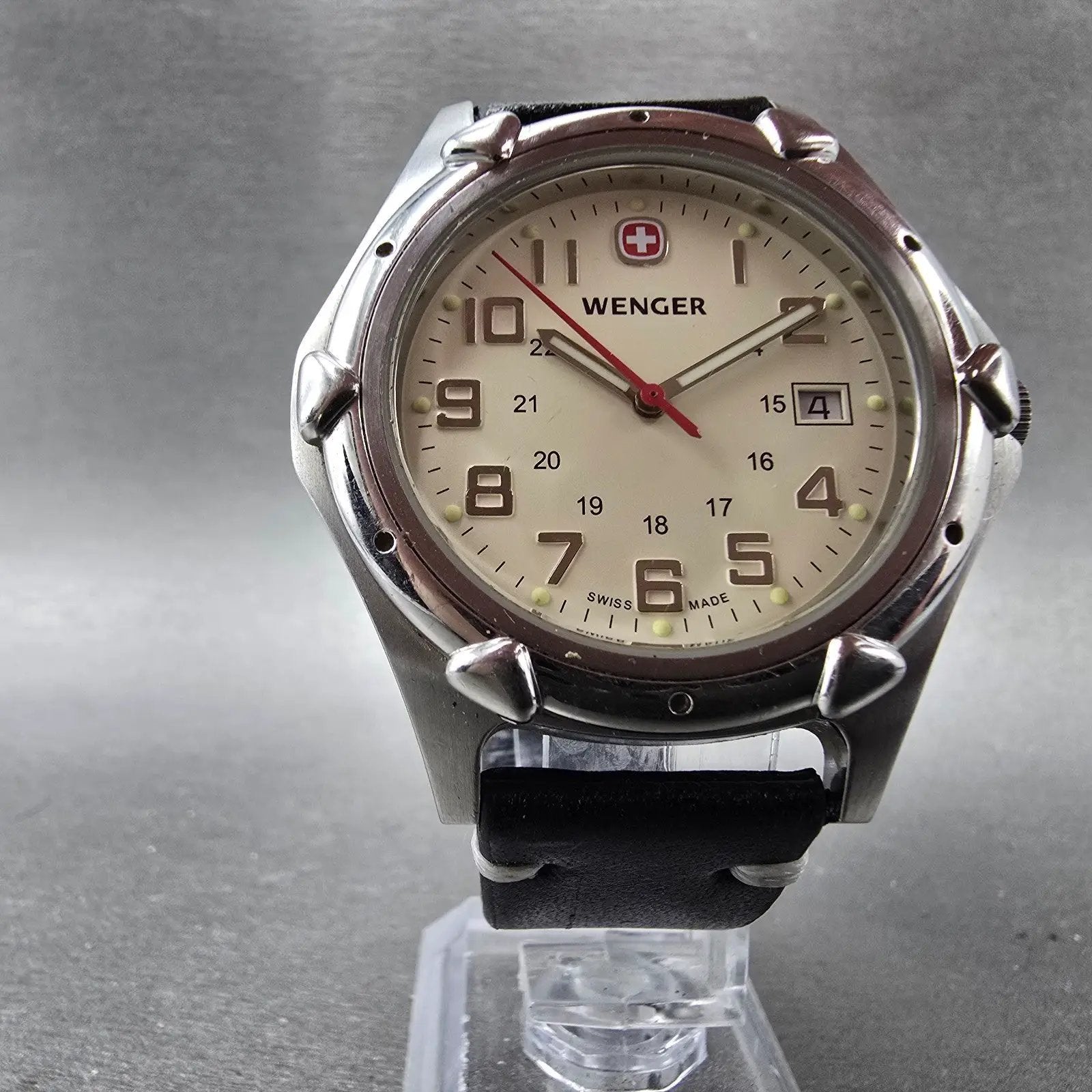 Wenger Watch Men 41mm White Dial Silver Date Round 7311X New Battery Swiss5