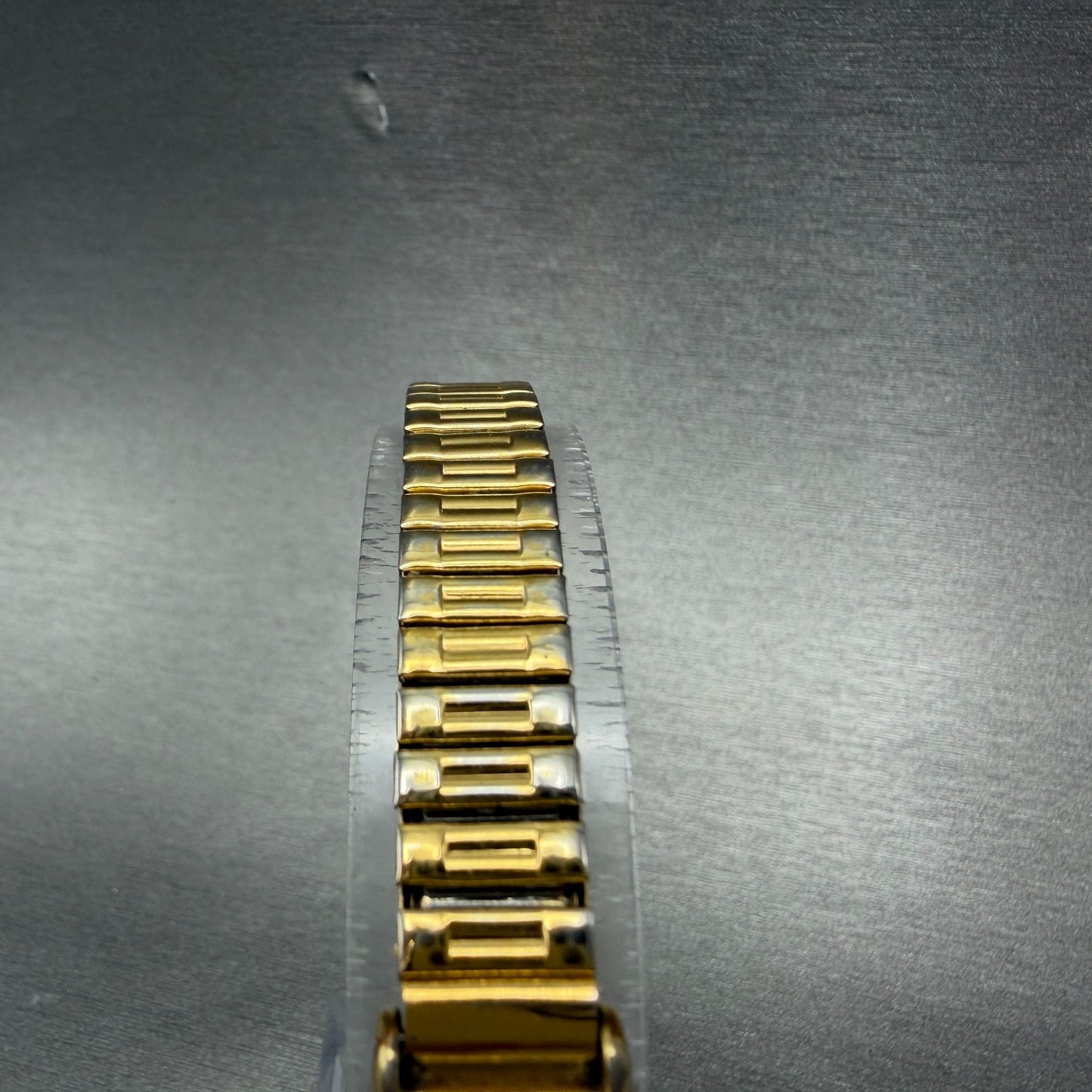 Seiko Tank Watch Women 12mm Champagne Dial Gold Tone 2E20-5239 New Battery H7644