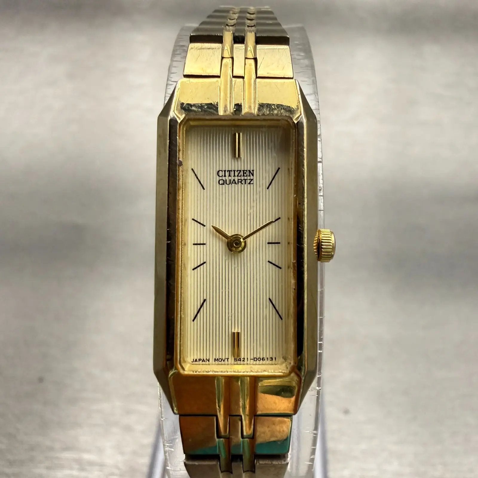 Citizen Watch Women 13mm Champagne Dial Gold Tone Rectangle 5421-S96460 New Batt0