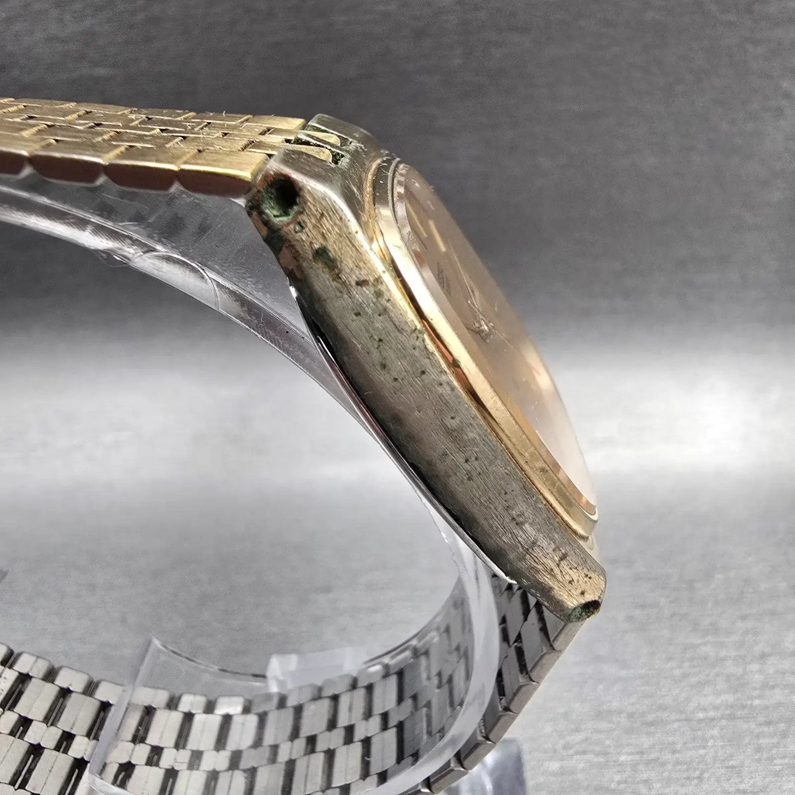 Seiko SQ Watch Men 32mm Gold Dial Gold Tone Daydate 8223-5219 New Battery VTG3
