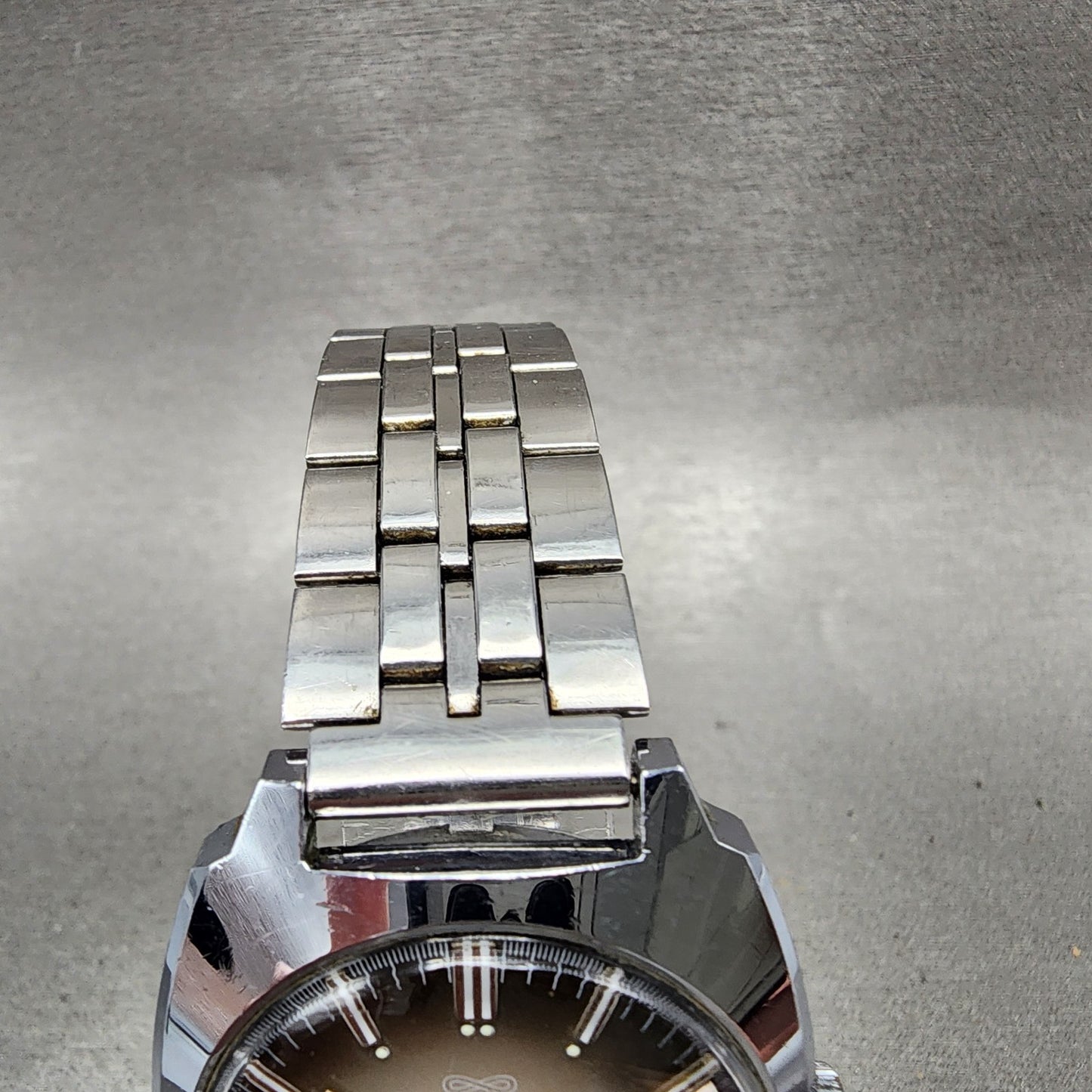 Bulova Caravelle Transistorized Watch Men 34mm Gray Dial Silver Tone Date Runs4