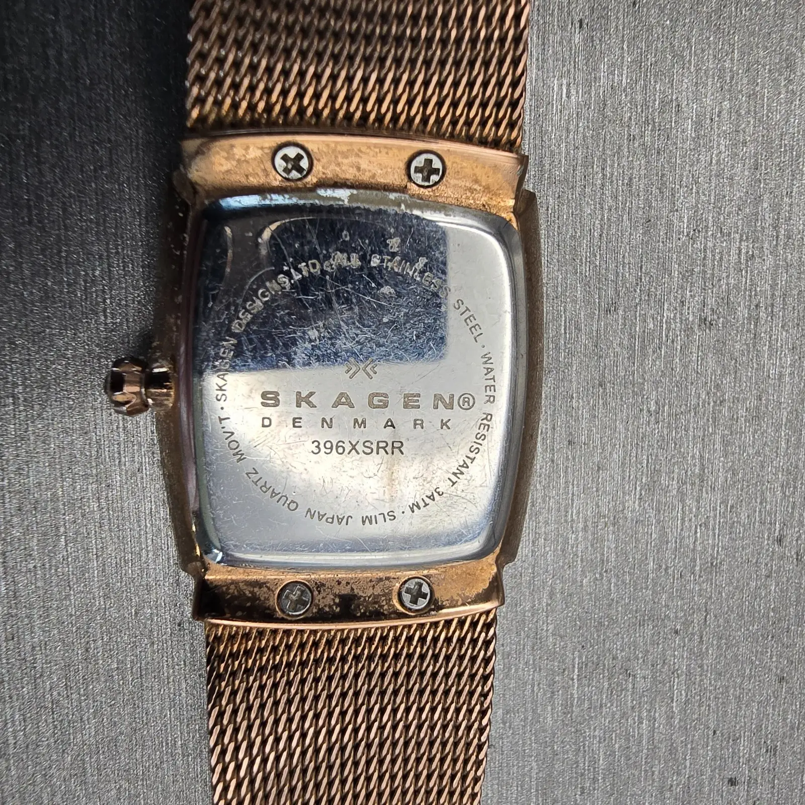 Skagen Denmark Watch Women 24mm MOP Dial Gold Tone Rectangle 396XSRR New Battery10