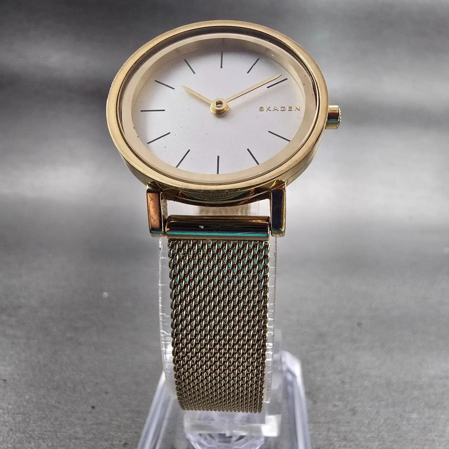 Skagen Hald Watch Women 26mm White Dial Gold Tone Round SKW2443 New Battery5