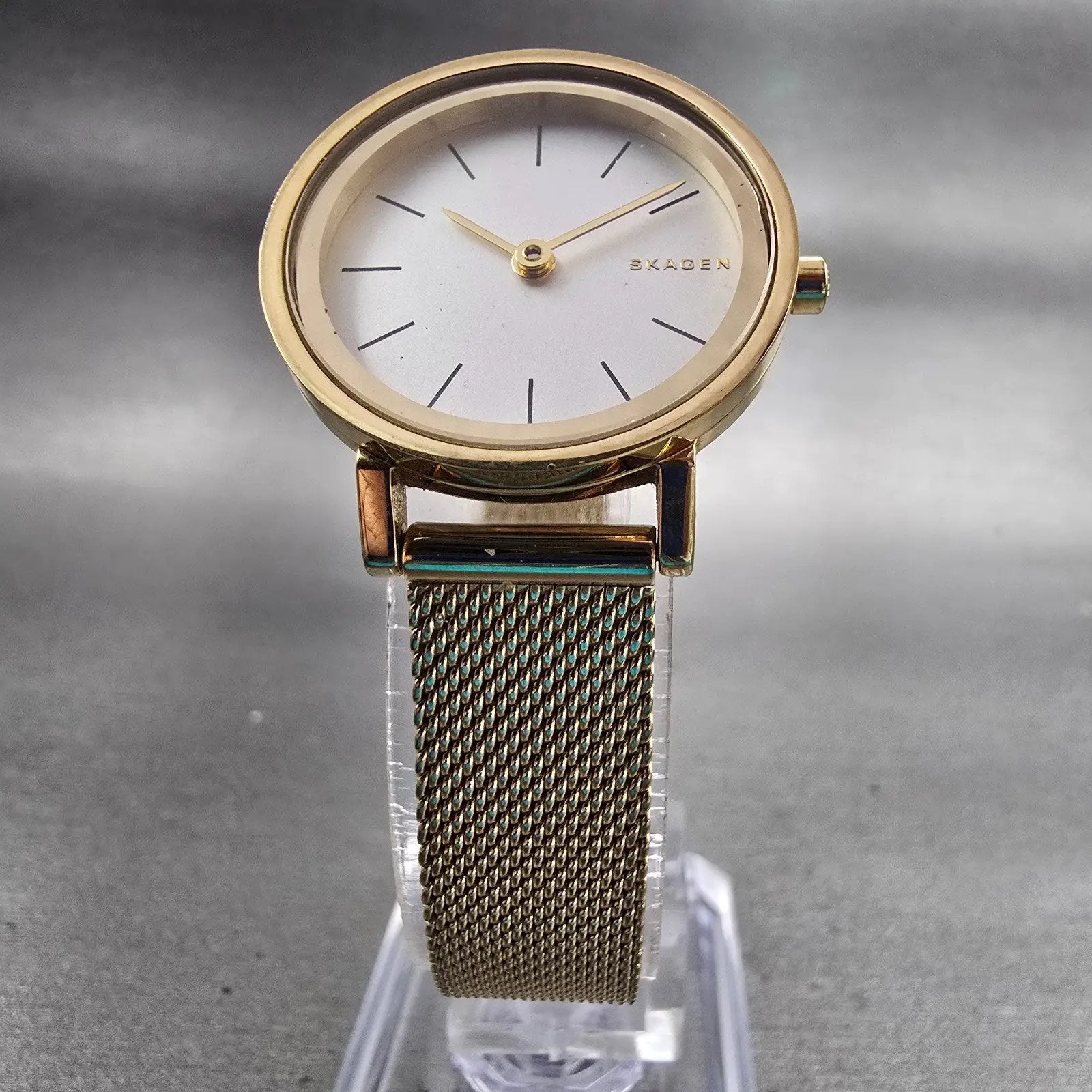 Skagen Hald Watch Women 26mm White Dial Gold Tone Round SKW2443 New Battery5