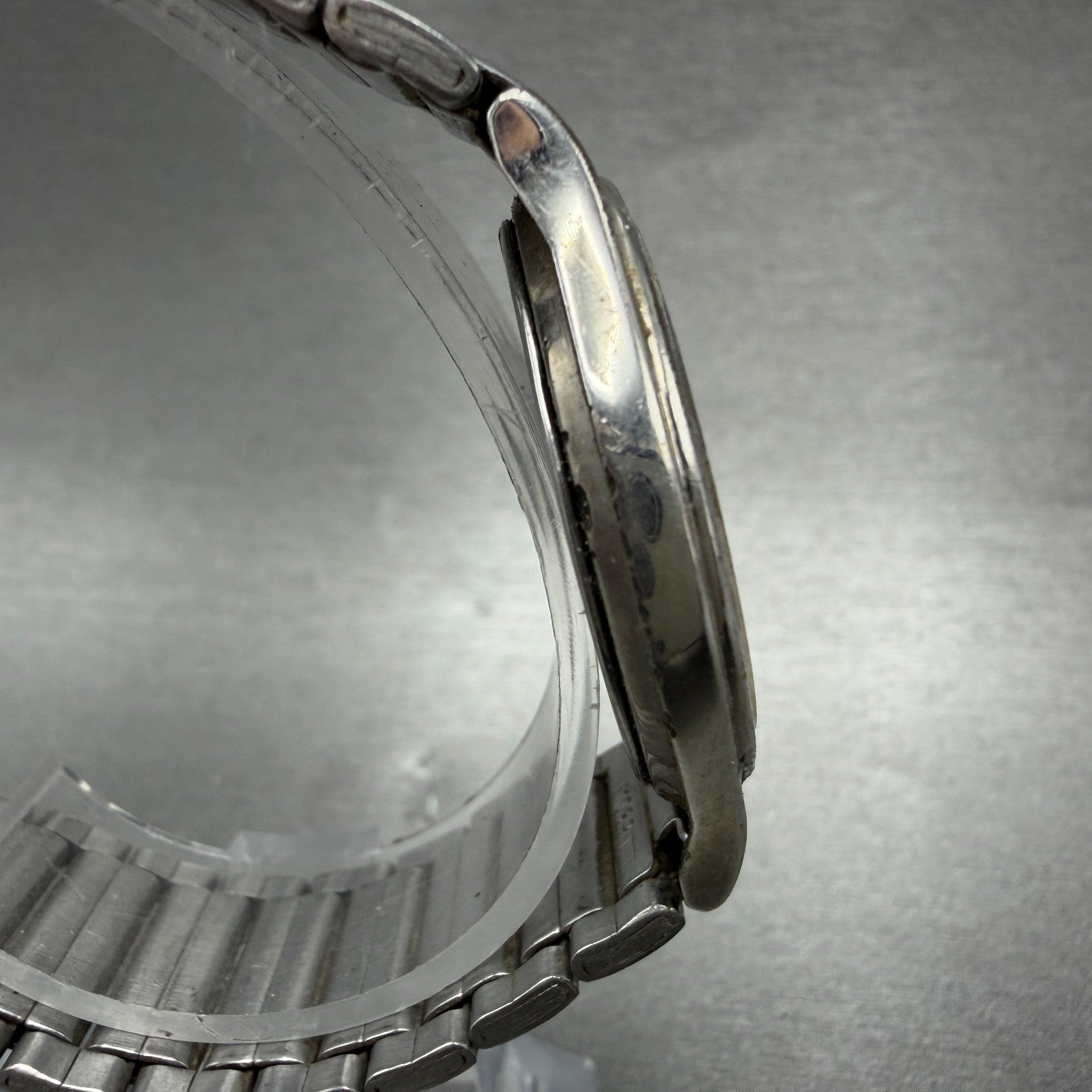 Seiko Watch Unisex 32mm Silver Dial Silver Tone Round V701-1P60 New Battery3