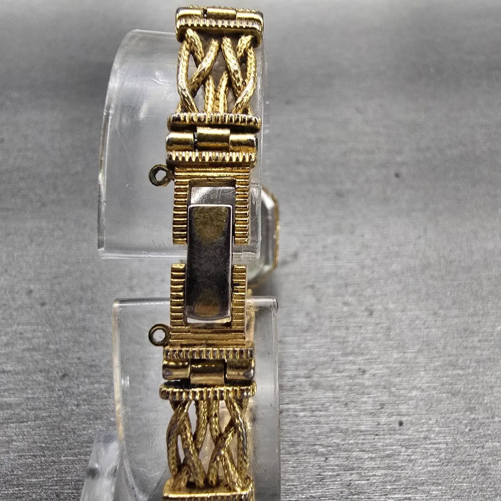 Seiko Watch Women 17mm Gold Dial Gold Tone Octagon 1400-8289 New Battery Vintage7