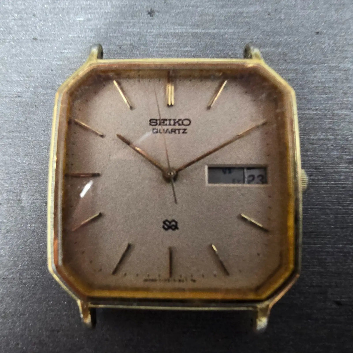 Seiko SQ Watch Men 30mm Champagne Dial Gold Daydate 7123-5200 Vintage JP PARTS2