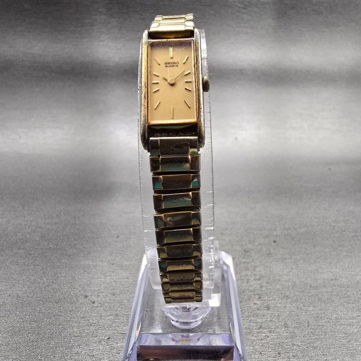Seiko Watch Women 12mm Gold Dial Gold Tone Rectangle 2E20-5239 New Battery VTG5