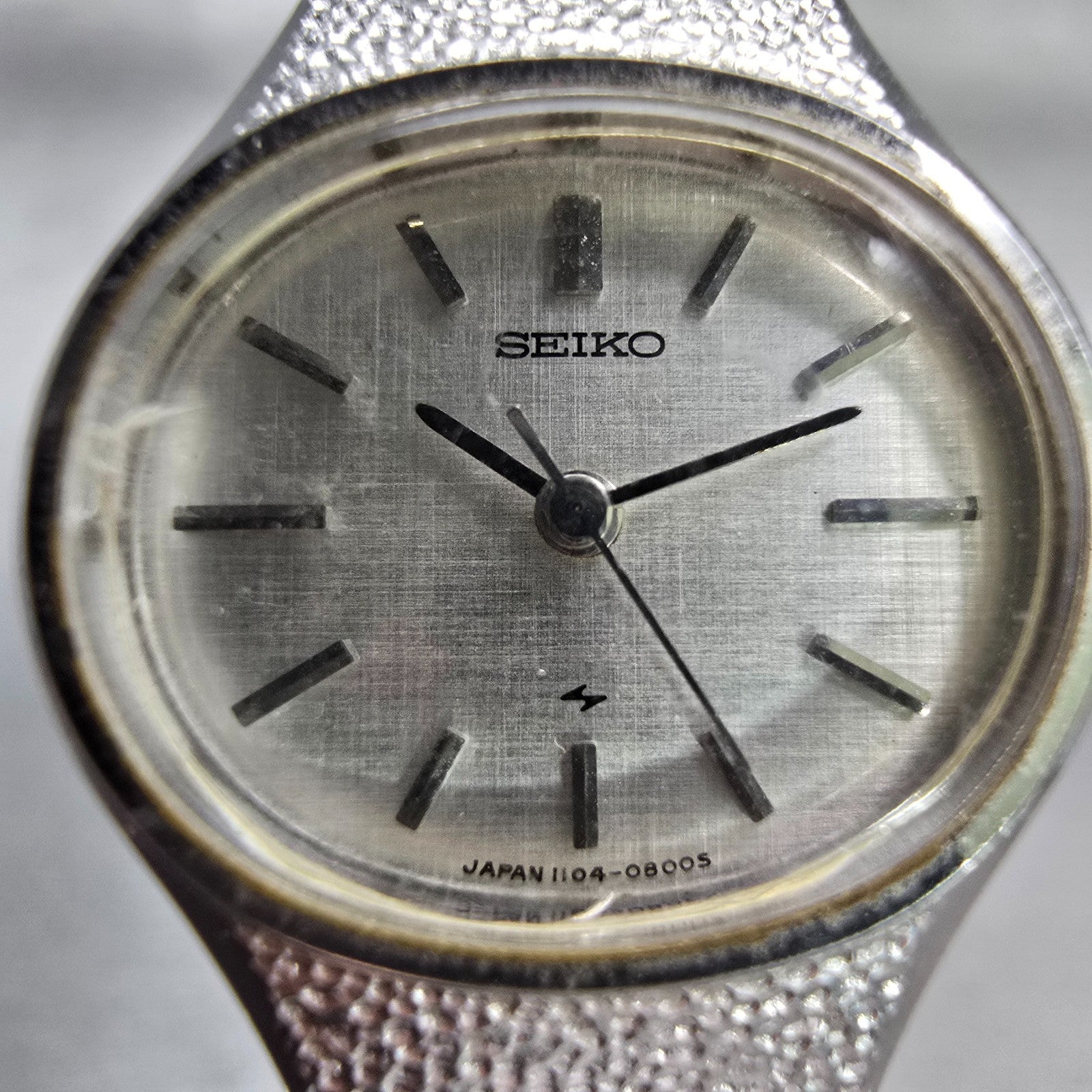 Seiko Watch Women 22mm Silver Dial Silver Tone Oval 1104-7140 Vintage Works1