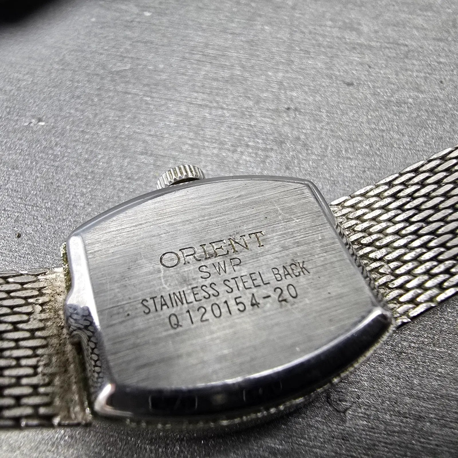 Orient Watch Women 19mm Silver Dial Silver Tone Manual Q120154-20 Runs Vintage9