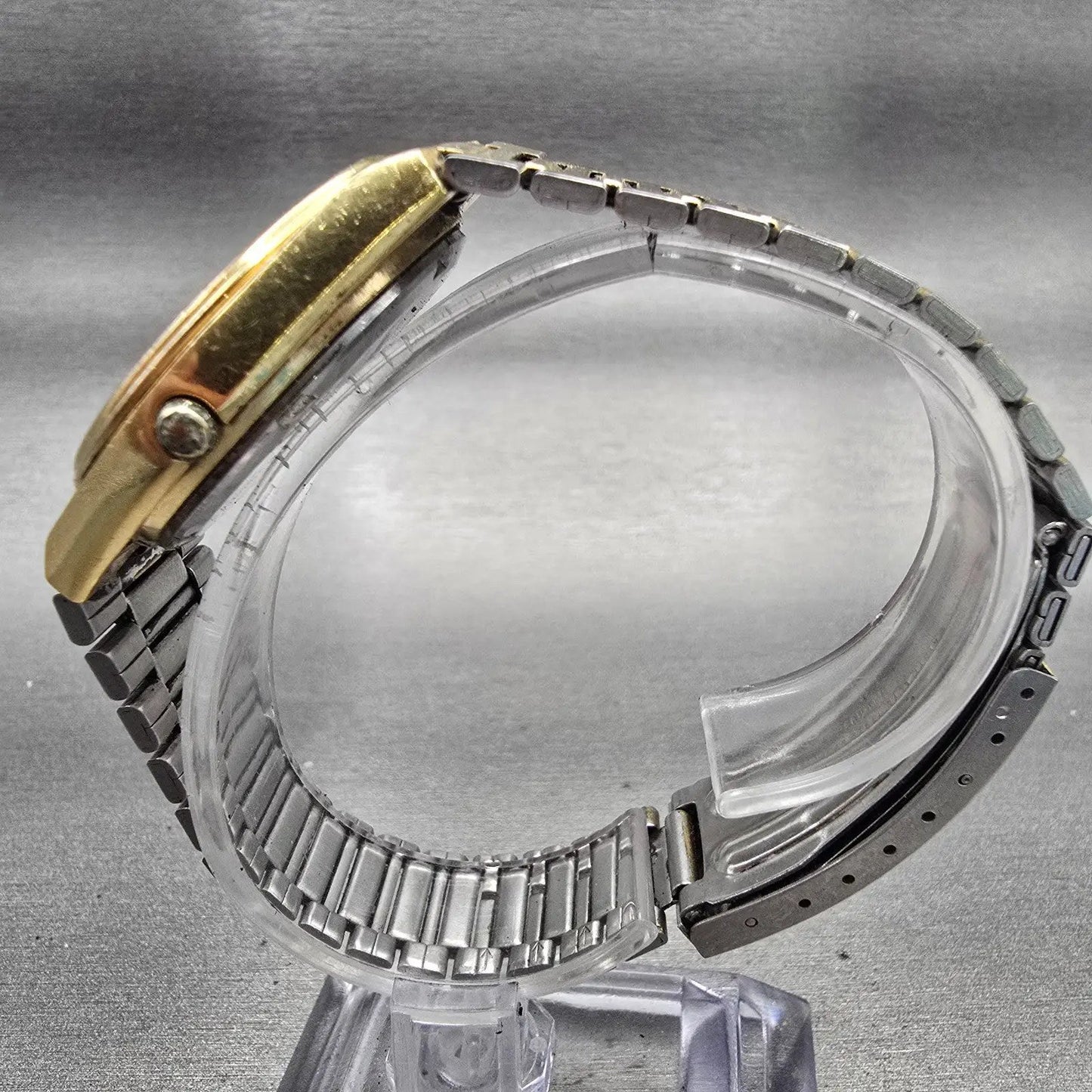 Seiko SQ Watch Men 34mm Gold Dial Gold Tone Daydate Round 8223-7160 New Battery6