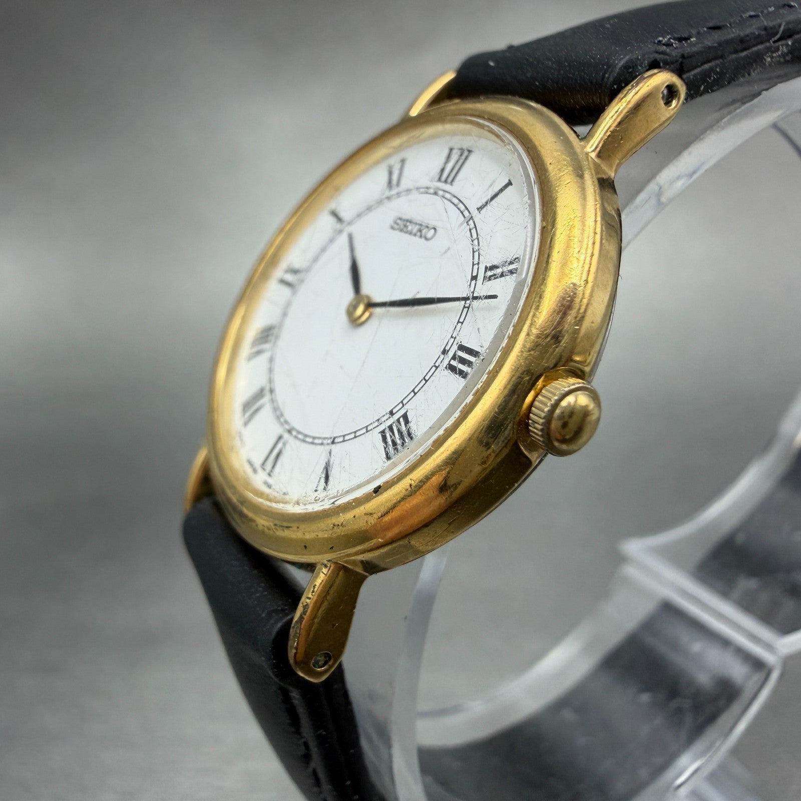 Seiko Watch Women 26mm White Dial Gold Tone Round 1N00-0D59 New Battery Leather2