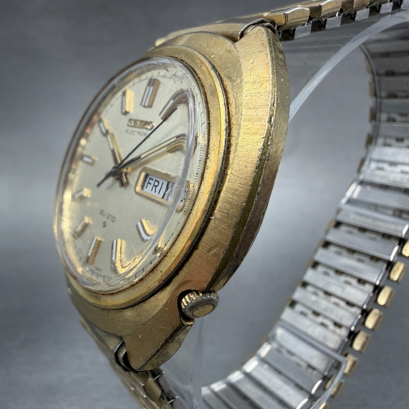 Seiko Electronic EL-370 Watch Men 38mm Champagne Dial Gold Tone Daydate New Batt2