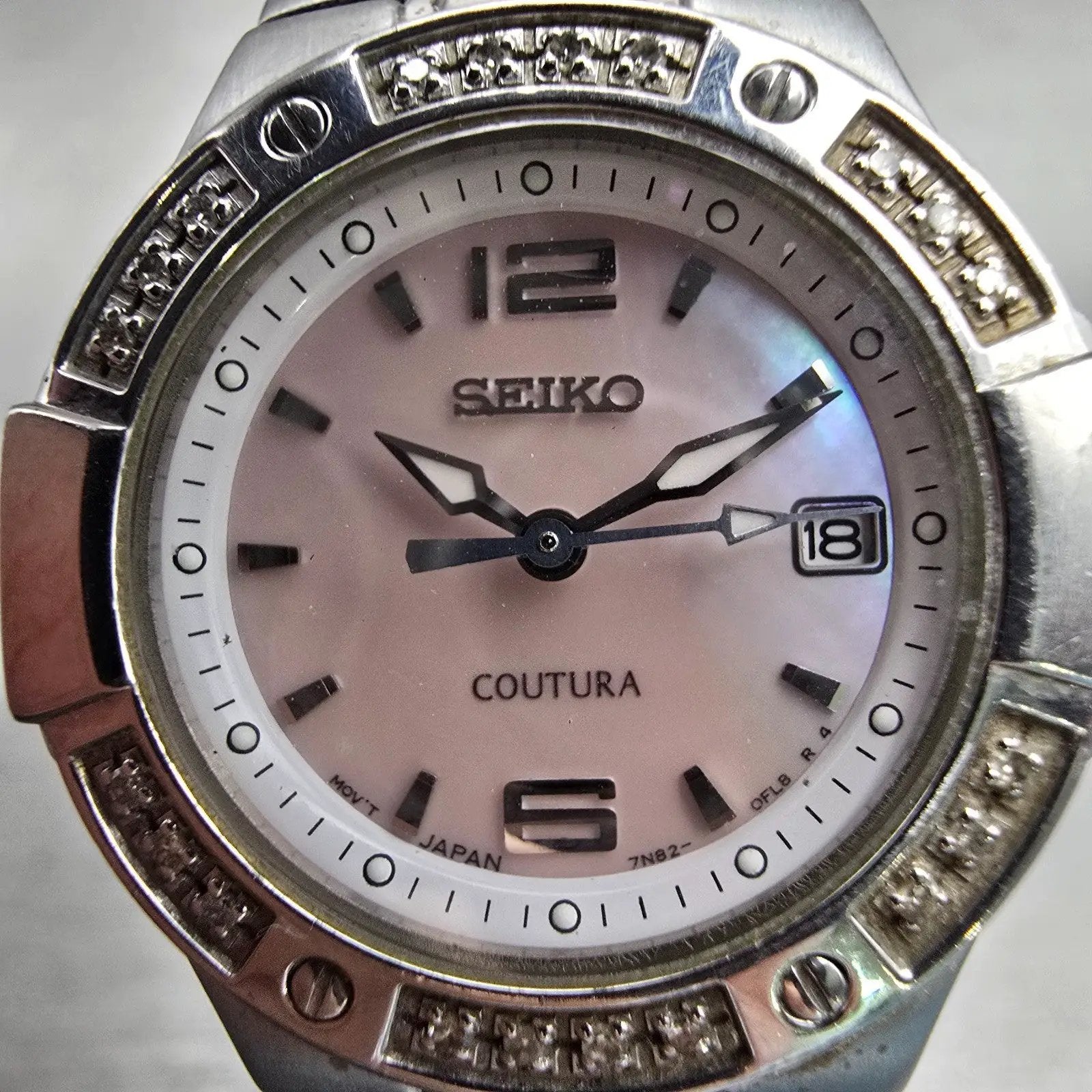 Seiko Coutura Watch Women 26mm MOP Dial Silver Tone Diamonds 7N82-0CG0 New Batt1