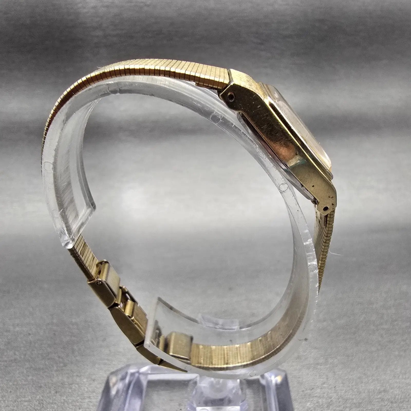 Citizen CQ Watch Women 19mm Gold Dial Gold Tone Hexagon 2030-201710 New Battery8