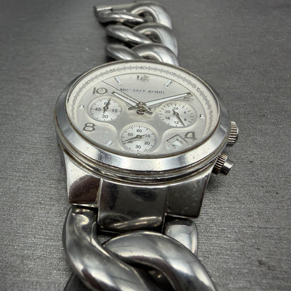 Michael Kors Runway Chronograph Watch Women 38mm Silver Dial Silver Tone NewBatt2