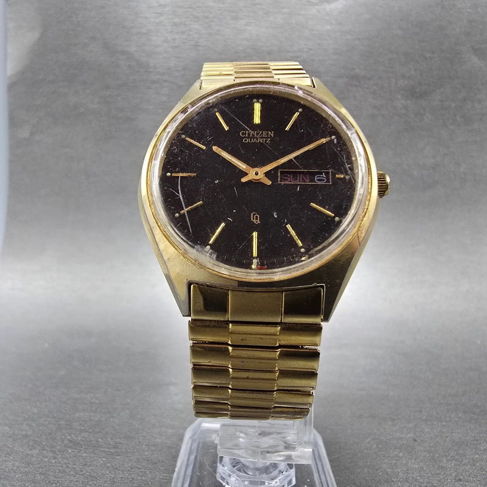 Citizen CQ Watch Men 35mm Black Dial Gold Tone Daydate READ!! 6100-S24876 NewBat5