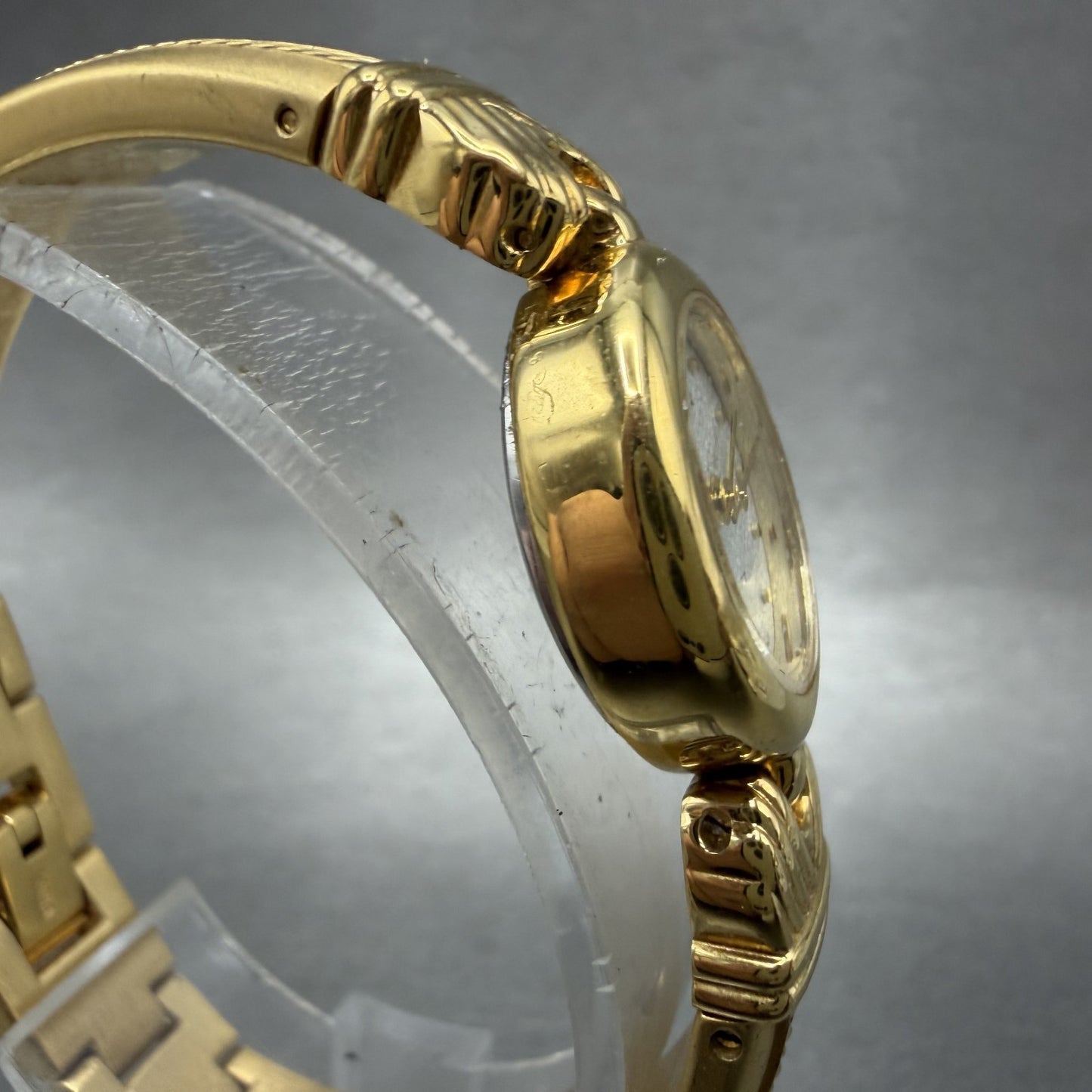 Elgin Watch Women 16mm Silver Dial Gold Tone Oval Bangle New Battery3