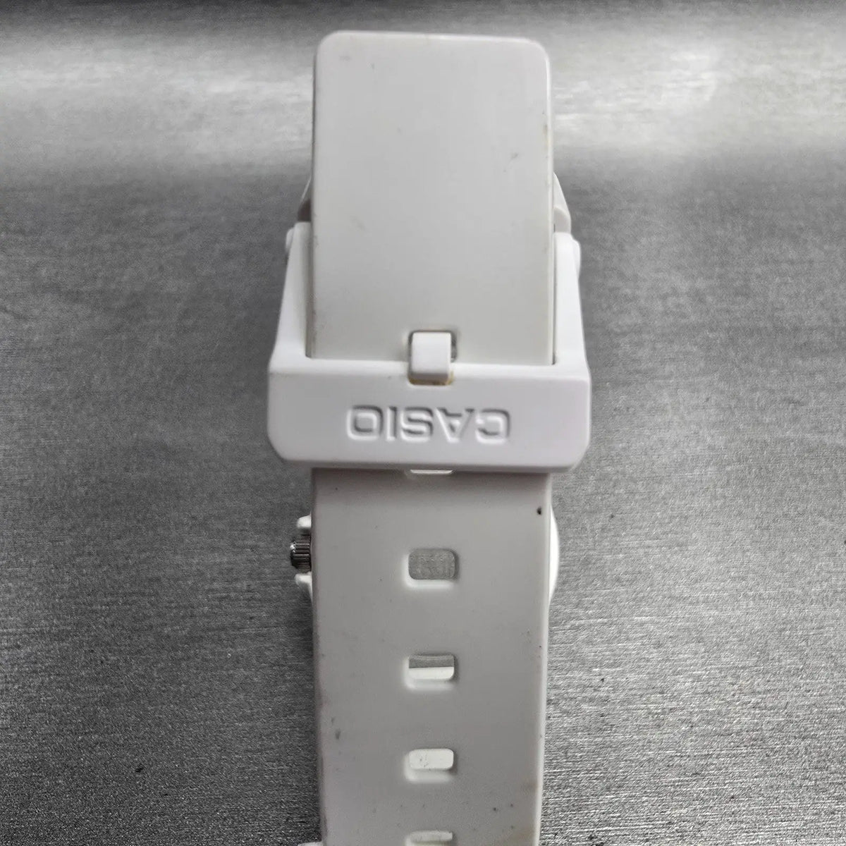 Casio Diver Watch Women 33mm White Dial White Tone Date Round LRW-200H New Batt7