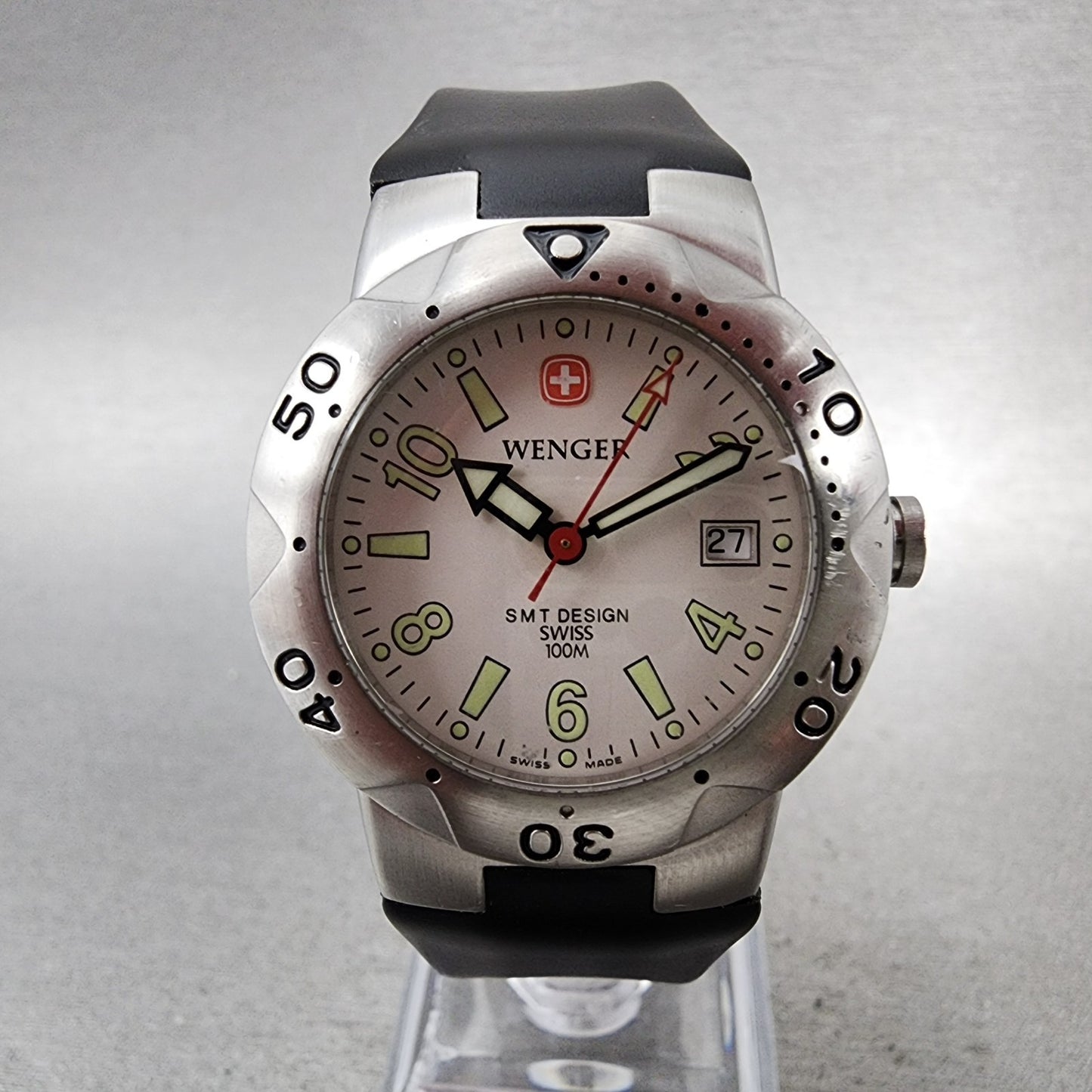 Wenger Dive Watch Women 30mm White Dial Steel Date SMT Round 093.0444 New Batt0