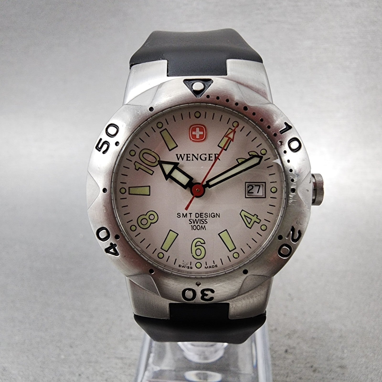 Wenger Dive Watch Women 30mm White Dial Steel Date SMT Round 093.0444 New Batt0