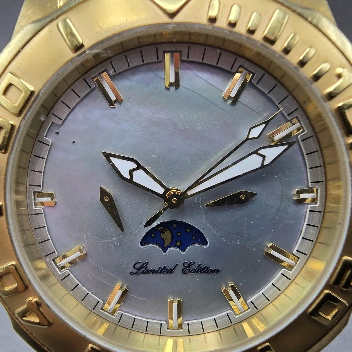 Invicta Sea Wizard Watch Men 44mm MOP Dial Gold Tone Daydate Round READ!! NewBat1