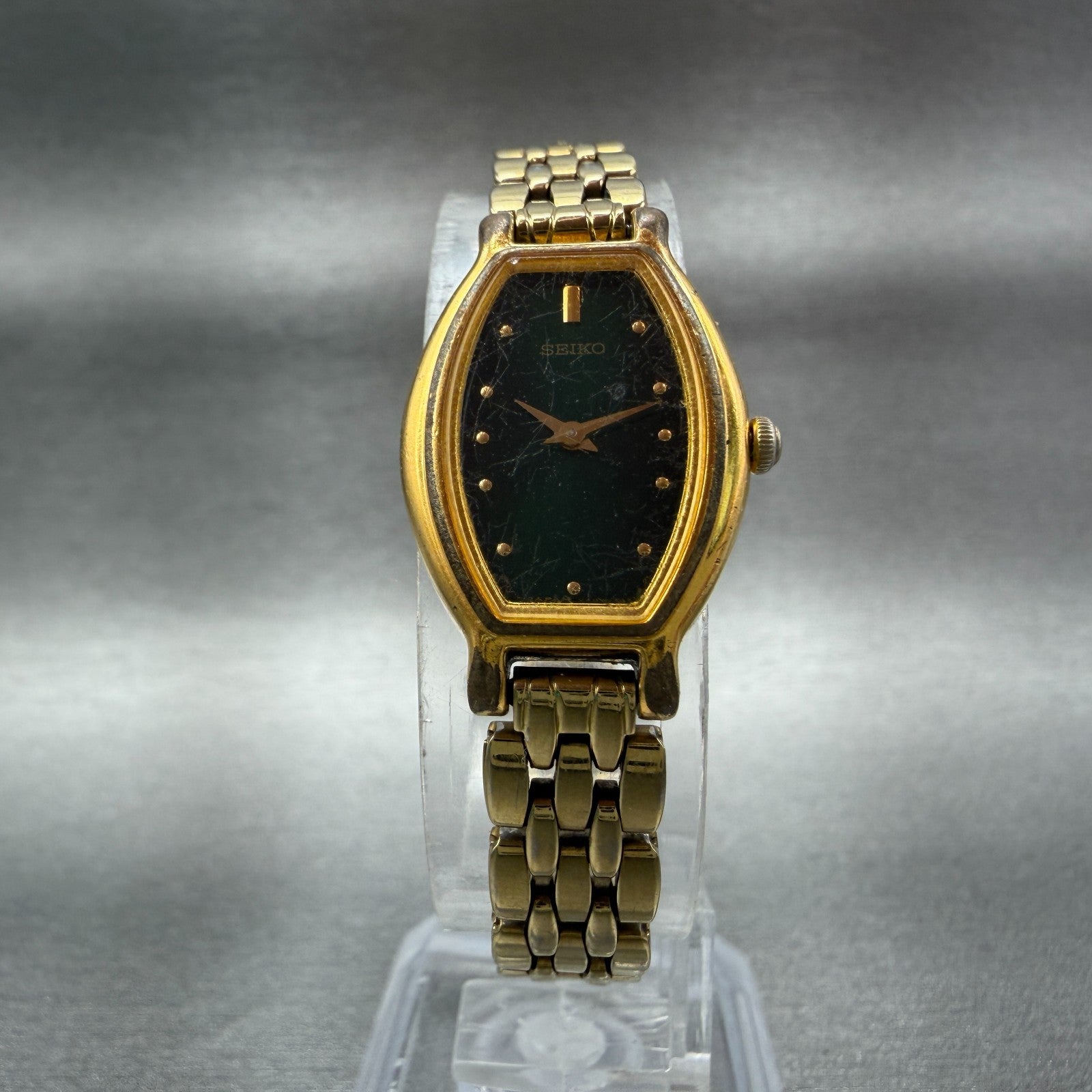 Seiko Watch Women 18mm Green Dial Gold Tone Oval V400-5779 New Battery Vintage5