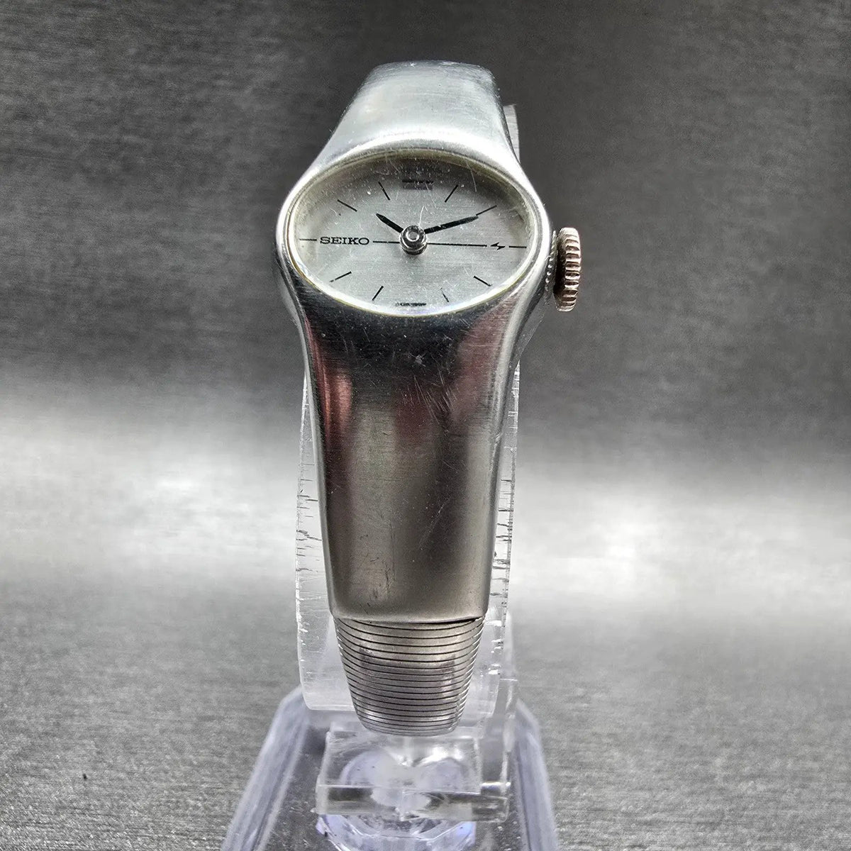 Seiko Watch Women 18mm Silver Dial Silver Tone Oval 11-7560 Manual Wind Vintage5