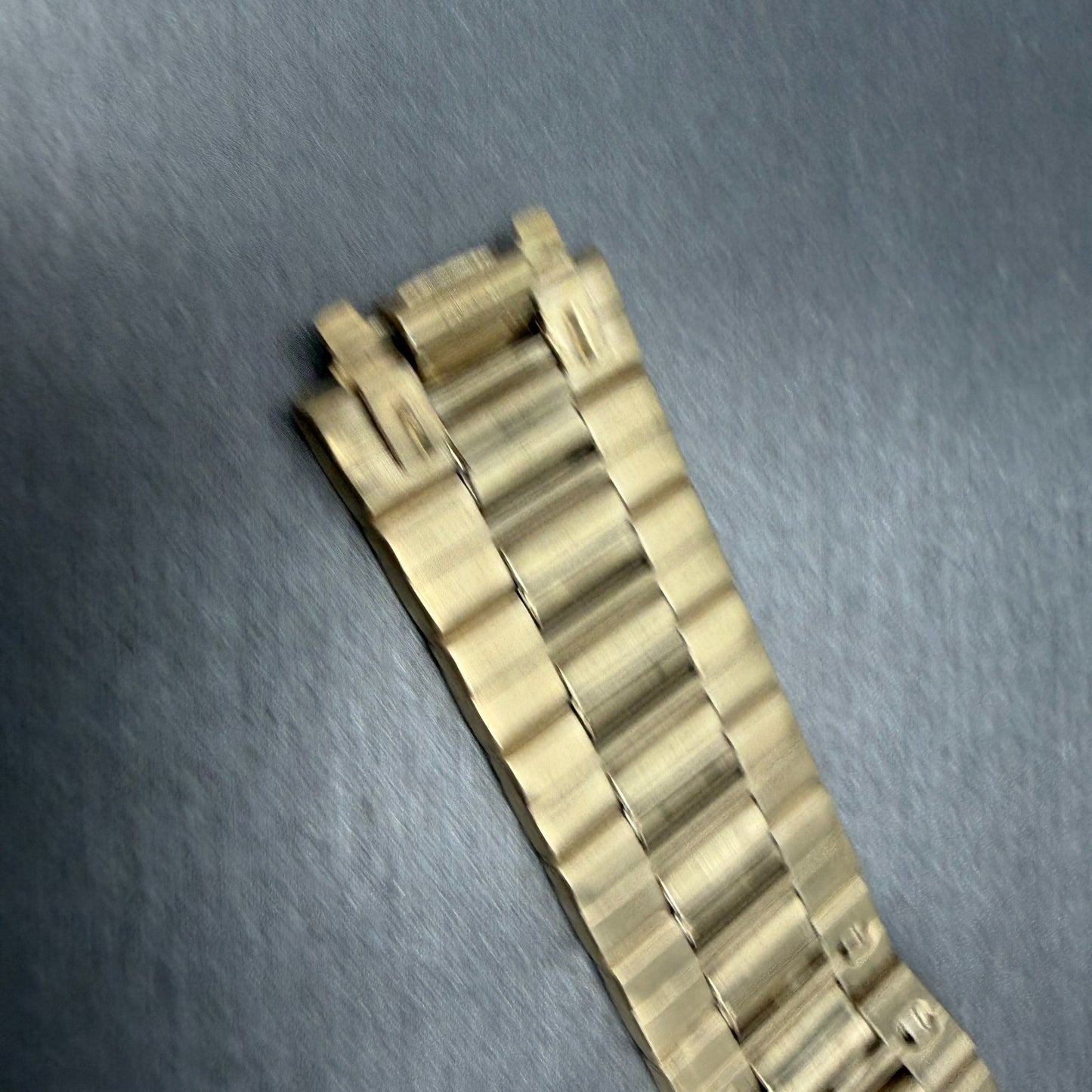 Seiko SQ Bracelet 20mm Stainless Steel Gold Tone Tri Folding Clasp Vintage Japan12