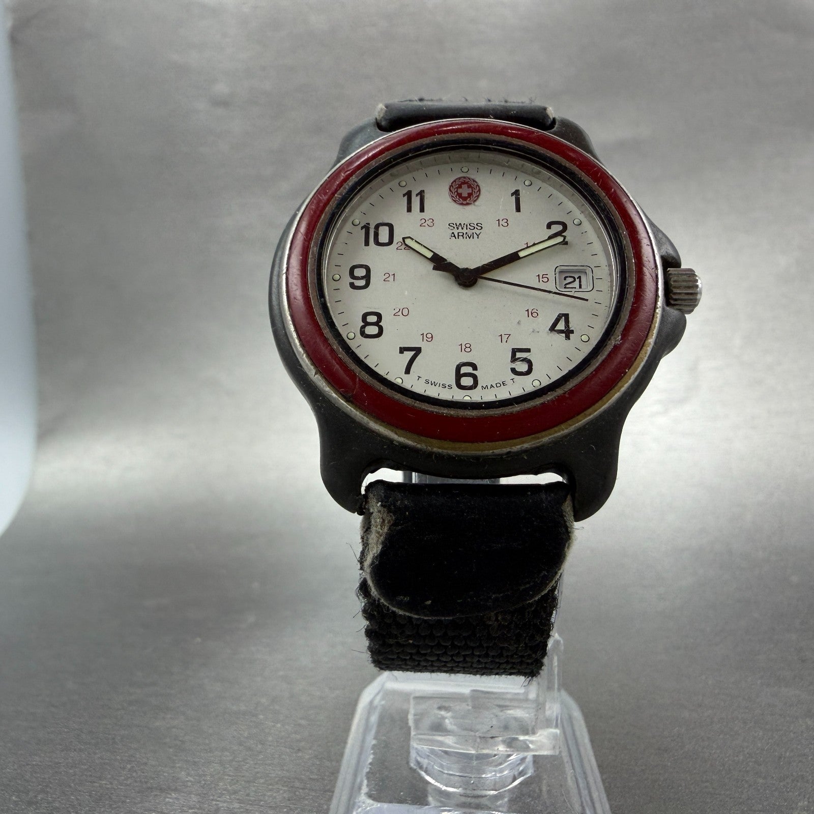 Victorinox Swiss Army Watch Men 39mm White Dial Black Tone Date Round PARTS ljk6