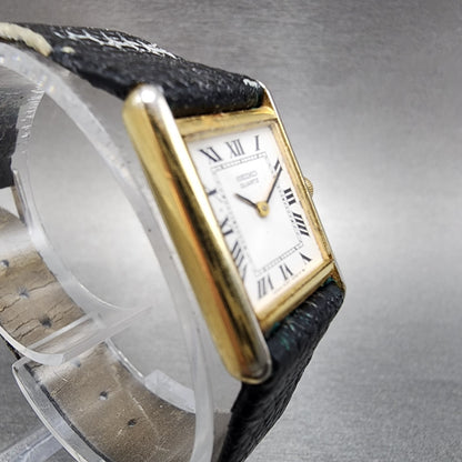 Seiko Tank Watch Women 17mm White Dial Gold Tone Rectangle 2c205019 New Battery3