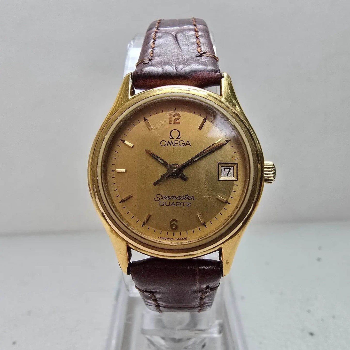 Omega Seamaster Watch Women 23mm Gold Dial Gold Tone Date Round 1380 New Battery0
