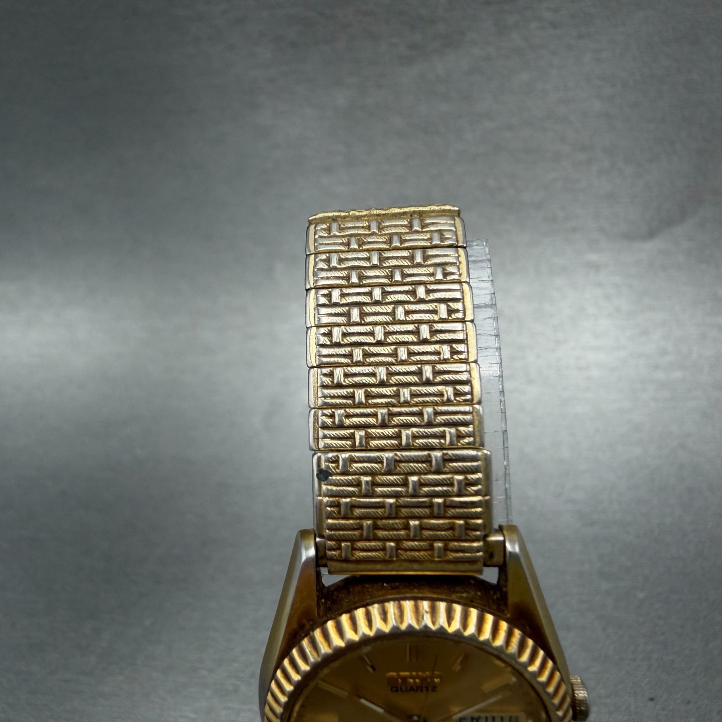 Seiko SQ Watch Women 24mm Gold Dial Gold Tone Daydate 3Y03-0169 New Battery VTG94