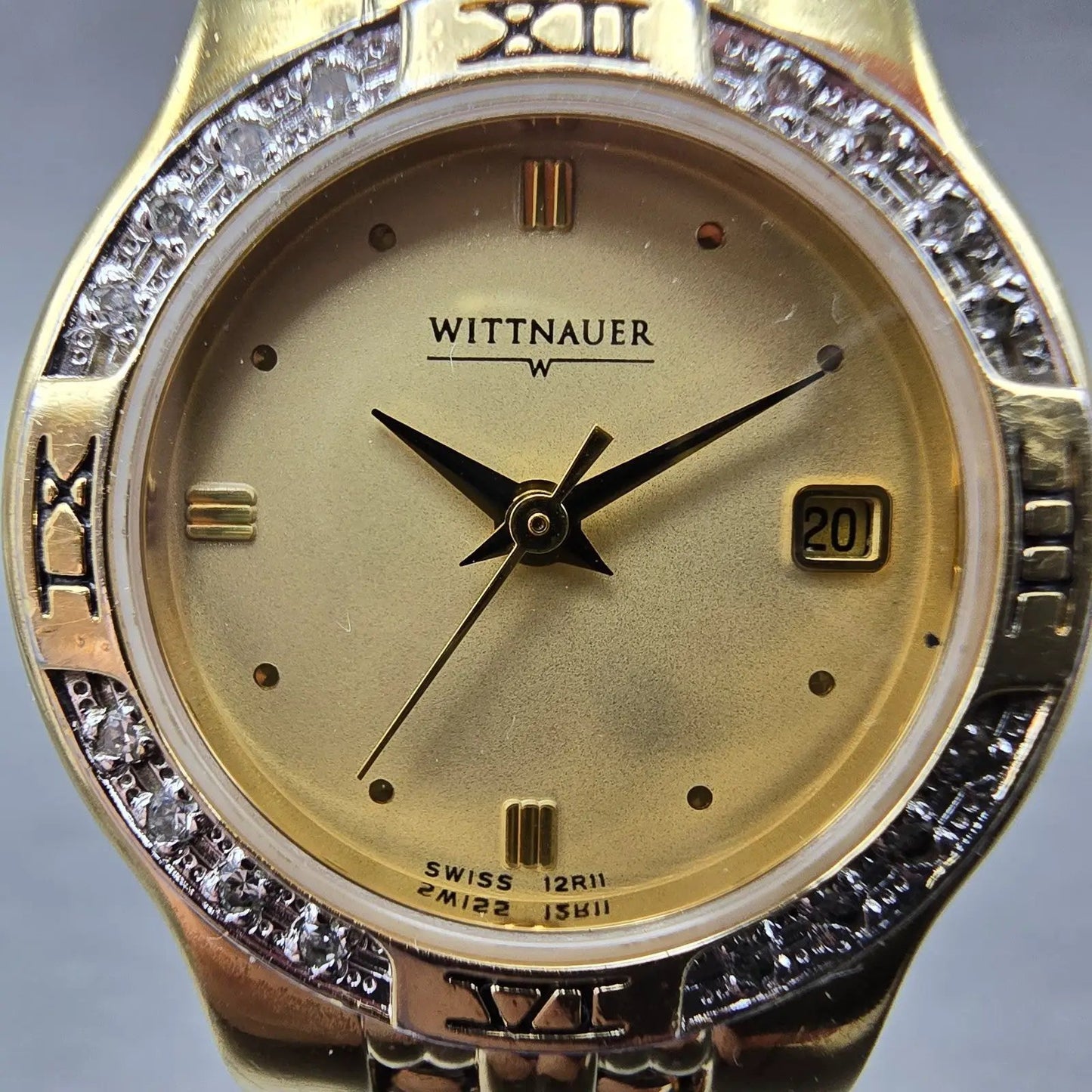 Wittnauer Watch Women 25mm Champagne Dial Gold Tone Date Round 12R11 New Battery1