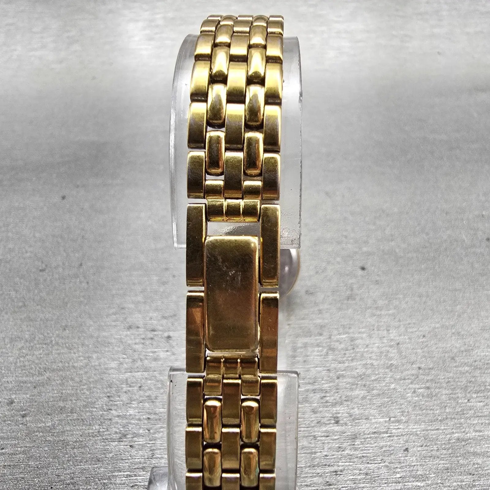 Citizen Watch Women 20mm Black Dial Gold Tone Round 5930-S16806 New Battery VTG7