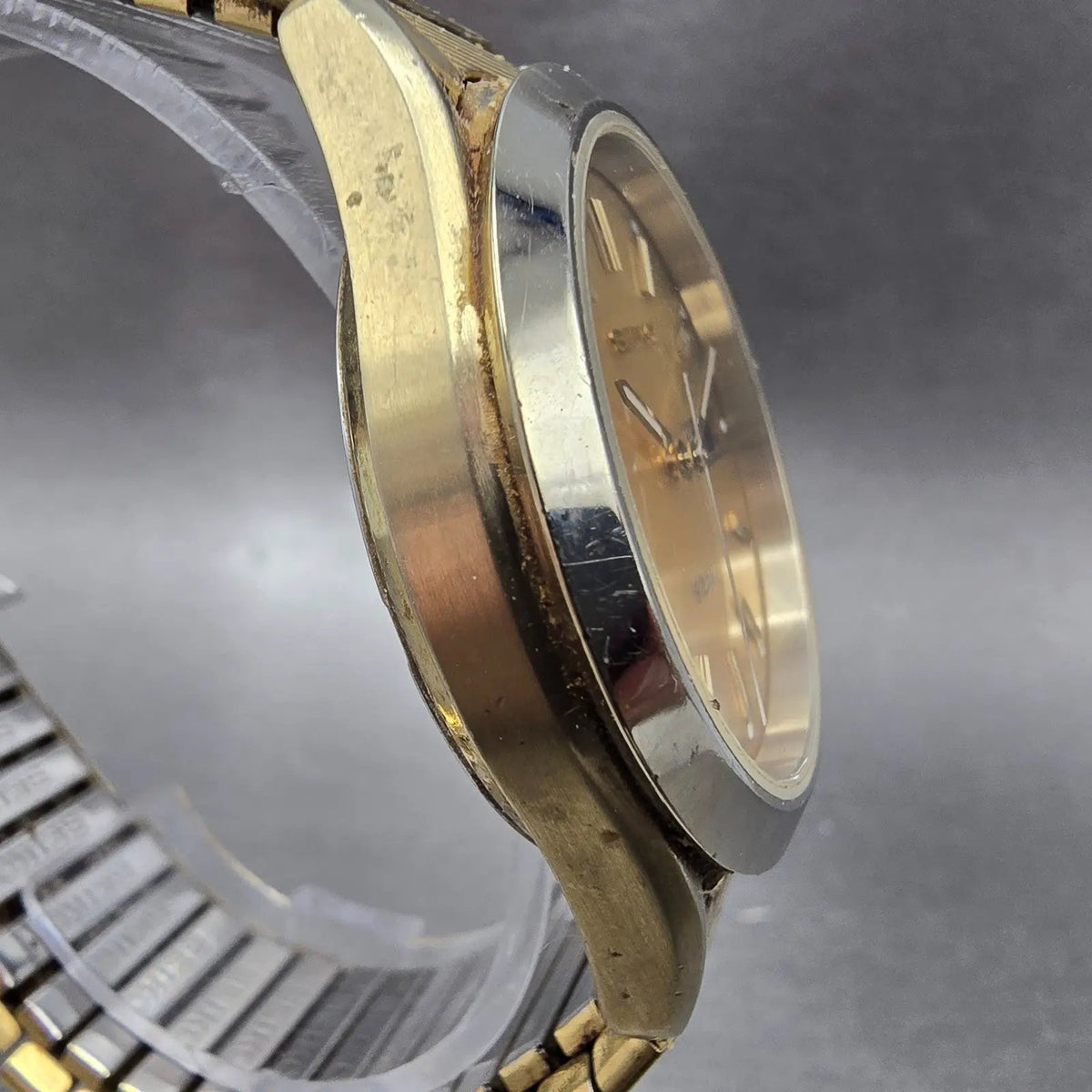 Seiko Watch Men 37mm Gold Dial Gold Tone Solar Daydate V158-0AB0 Works3